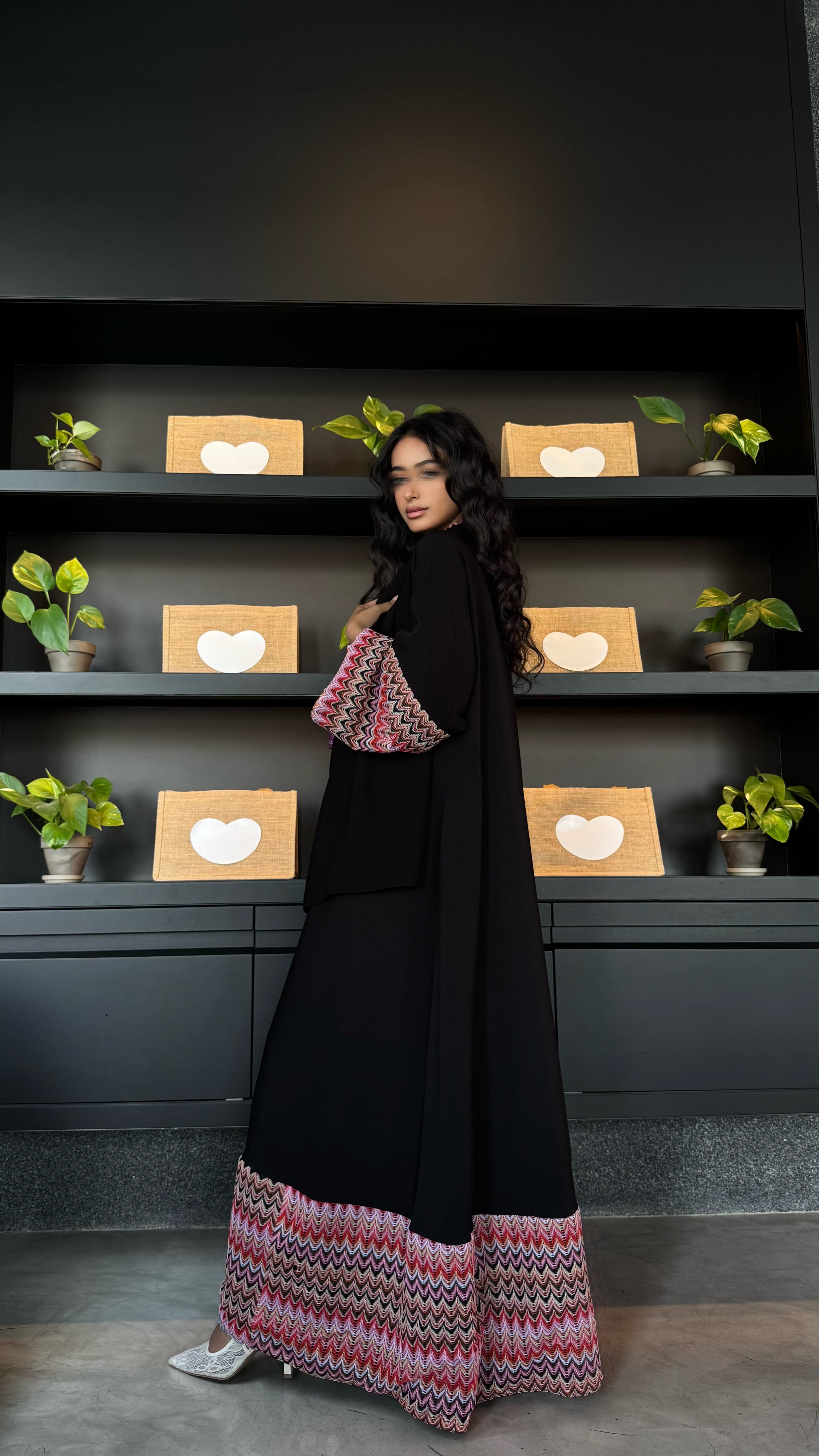 MW645 - Light Crepe Standing with Jacquard Half-Cloche