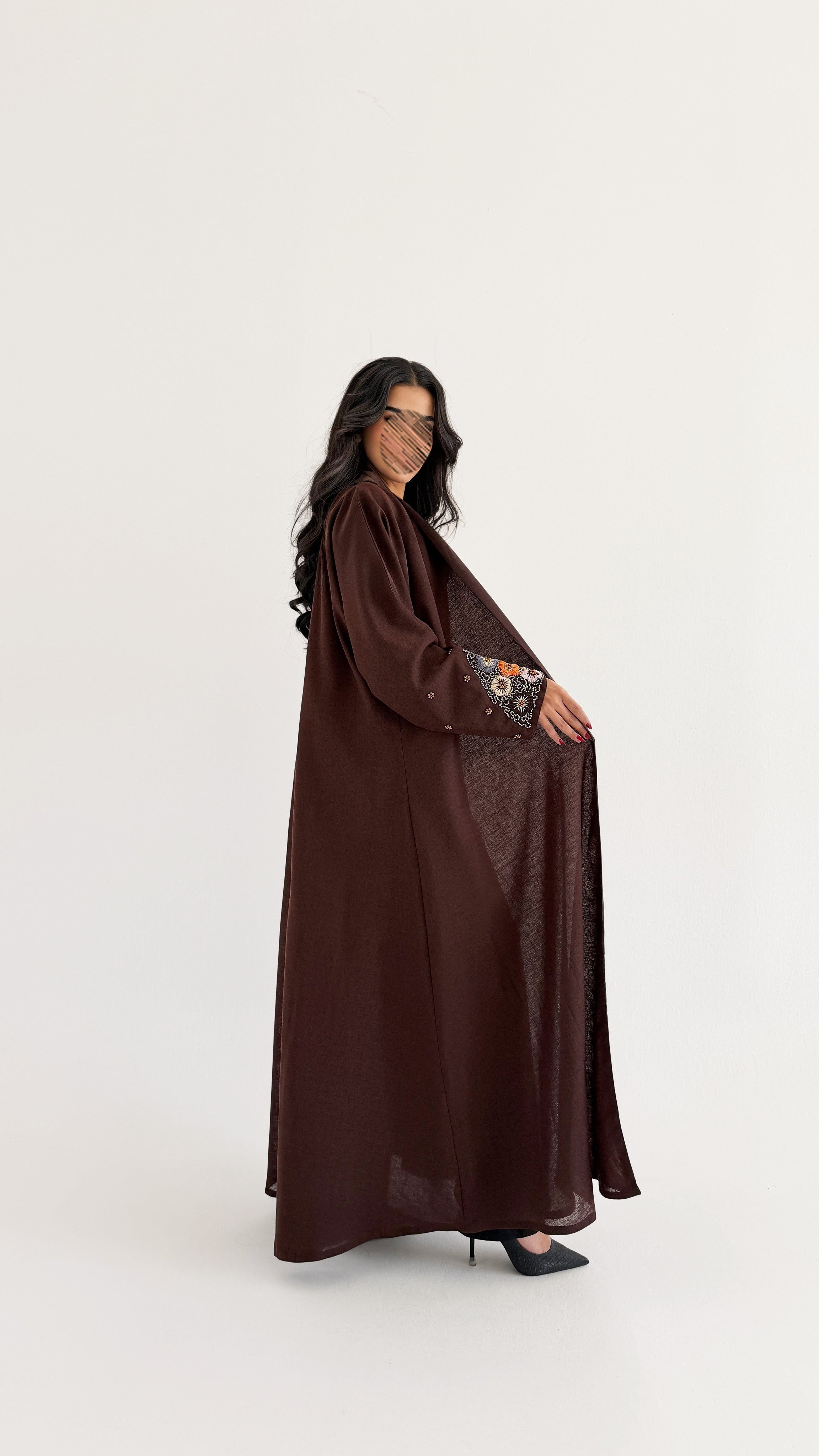 MWT1023 -عبايه لنن بتطريز بالاكمام - Aya