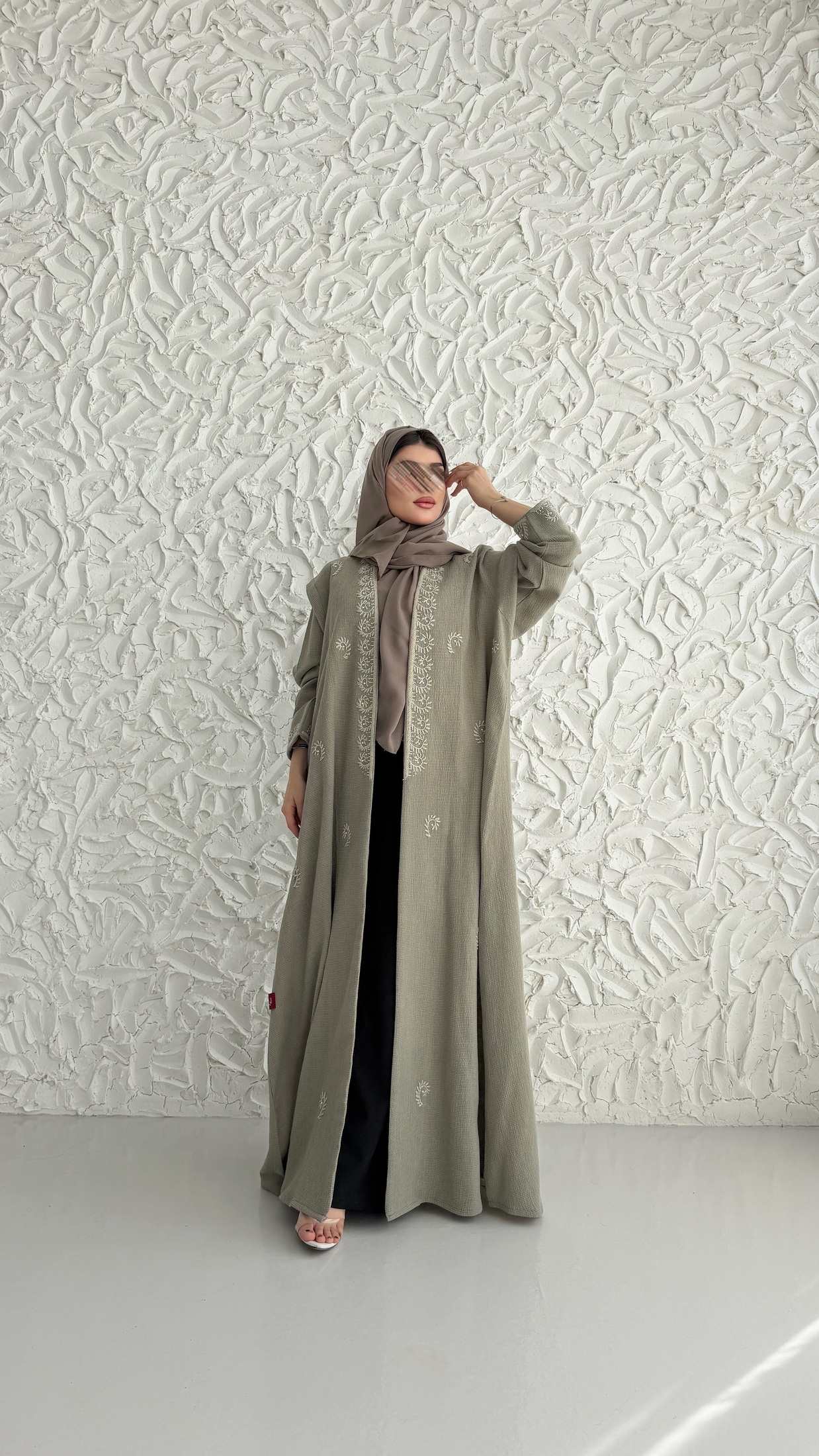 MW2058 - عباية لنن هندي قصه هينك تطريز يدوي - Aya