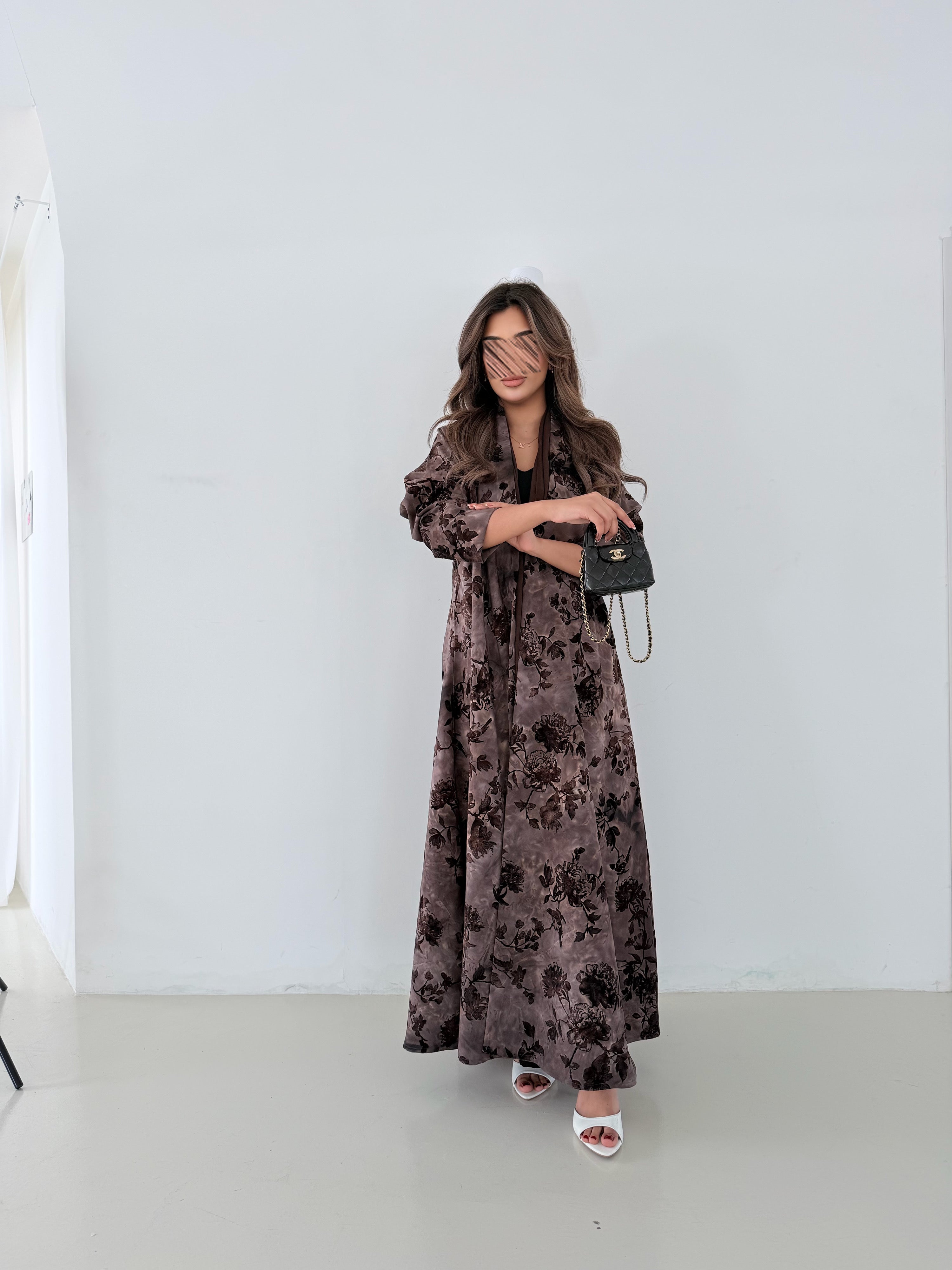 MWT5006 - عبايه بني طباعة كريب قصة نص كلوش - Aya