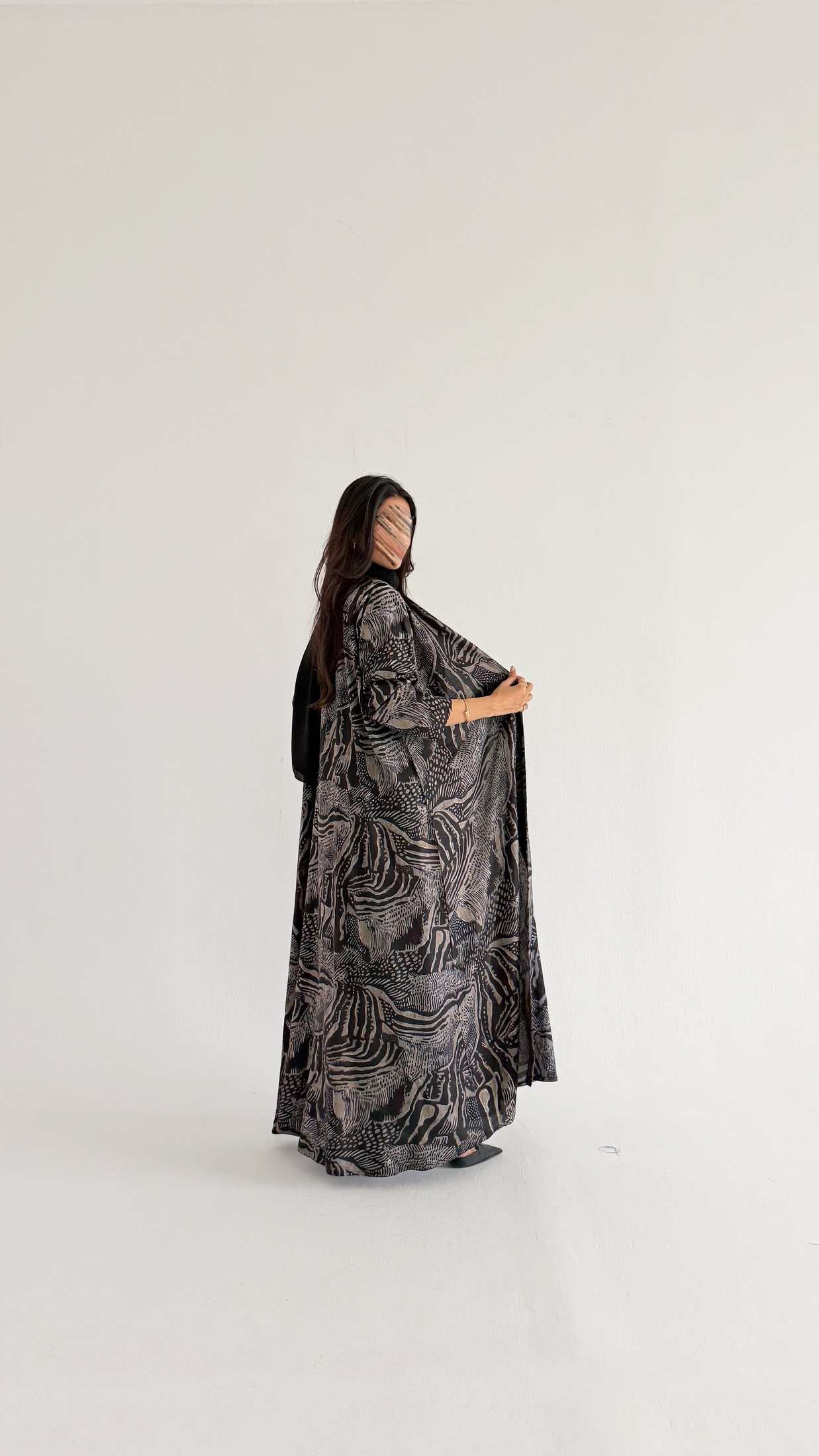 MWT2027 - عباية لنن صيفية  | Summer linen abaya - Aya