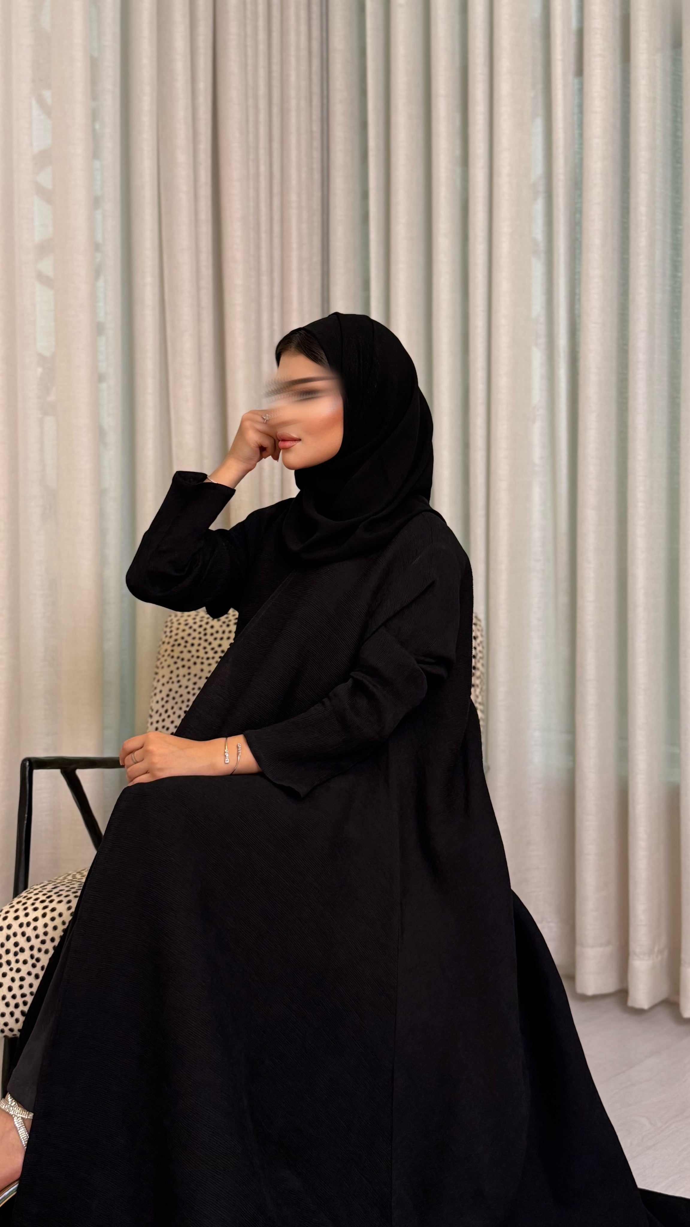 MW1554 - Summer Black | عباية صيفية بلون أسود وخطوط ناعمة - Aya