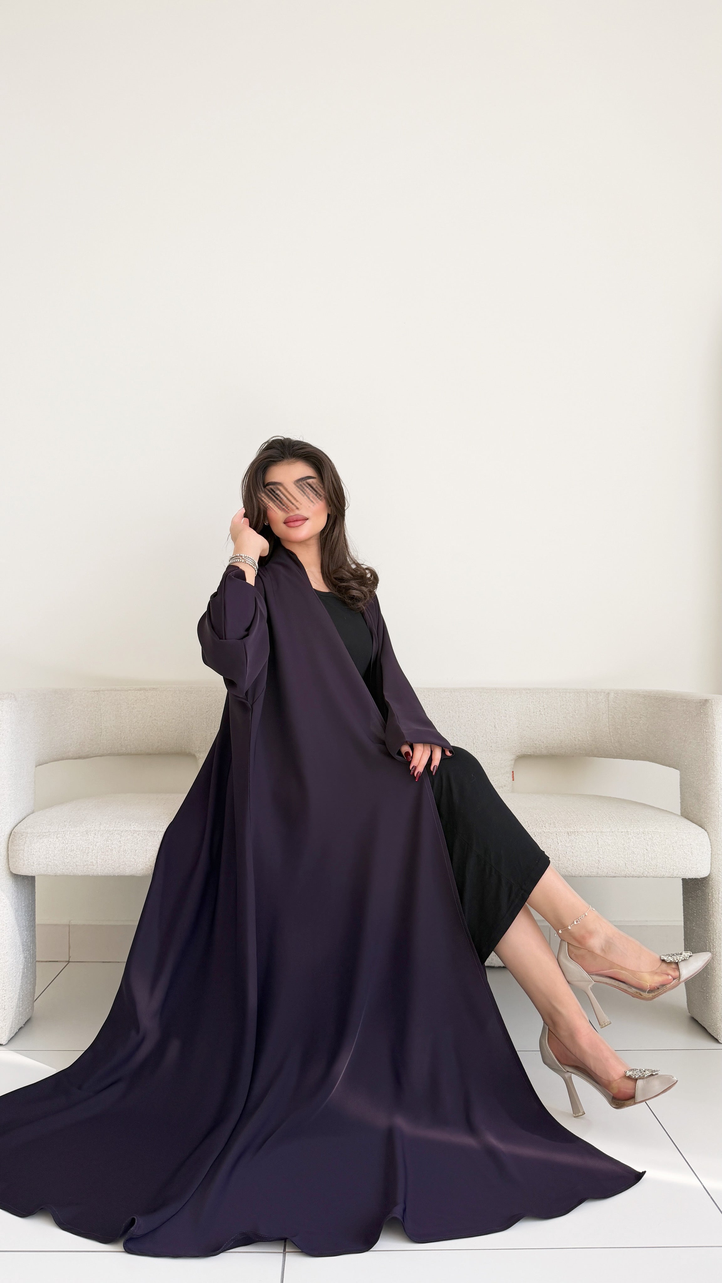 MWT1088 - عباية كريب سادة بقصة جميلة