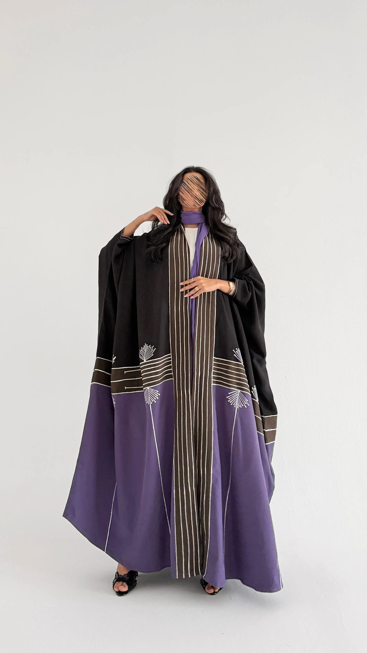 MWT4394 - عباية رايون بشت أسود وبنفسجي - Aya