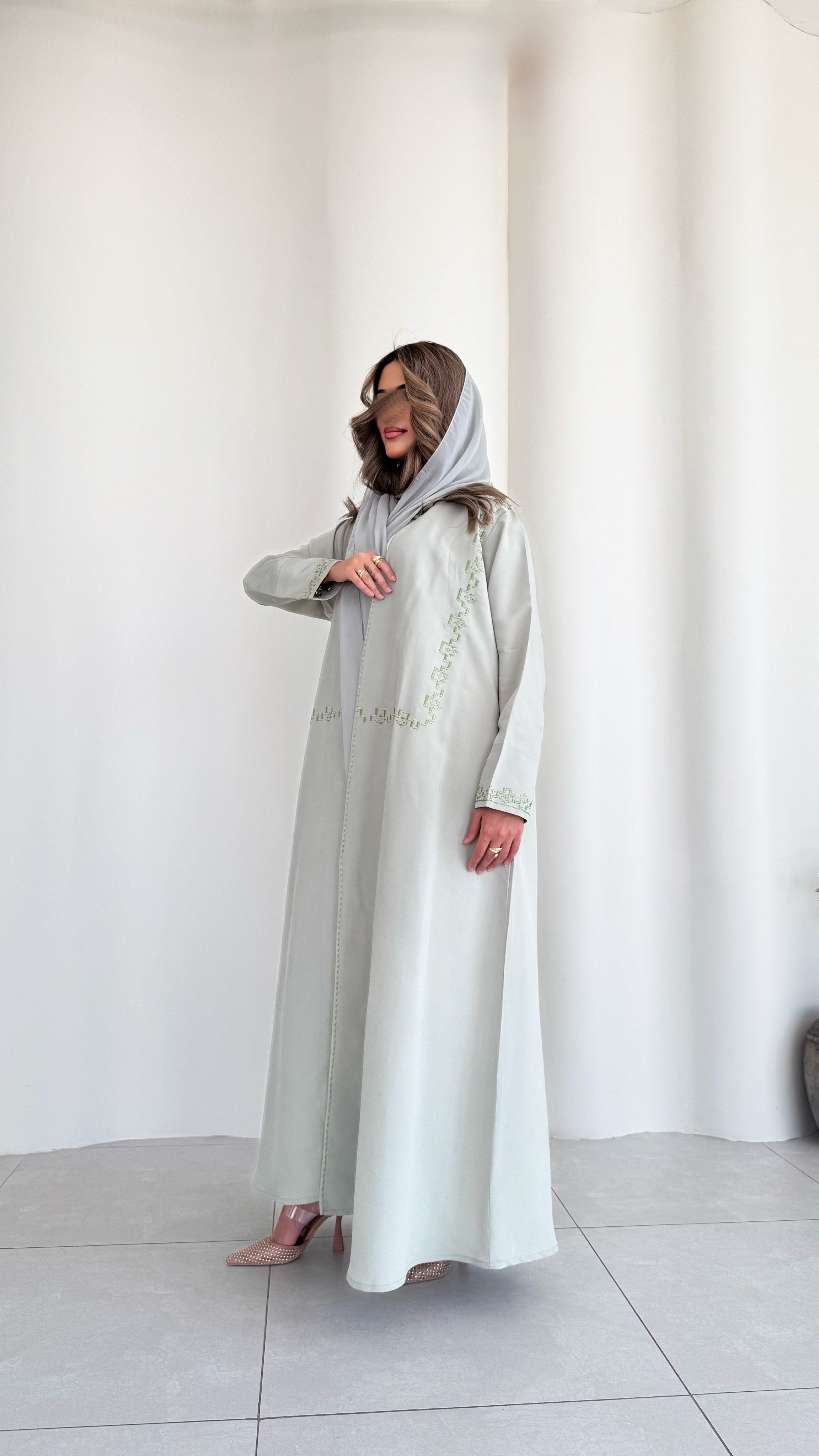 MWT346 - عباية اخضر فاتح - Aya