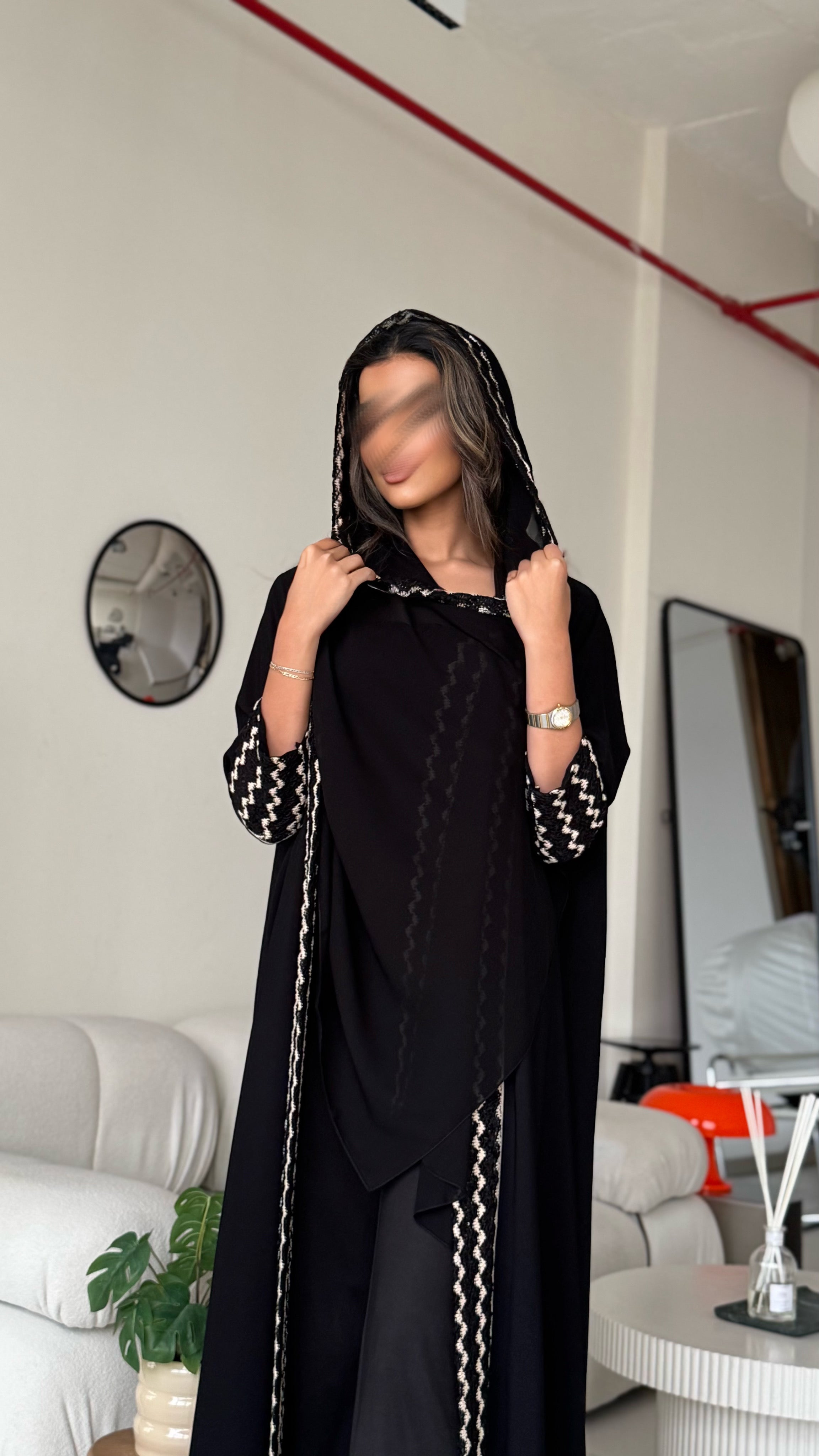 MWT317 - عباية اسود دانتيل بيج واسود - Aya