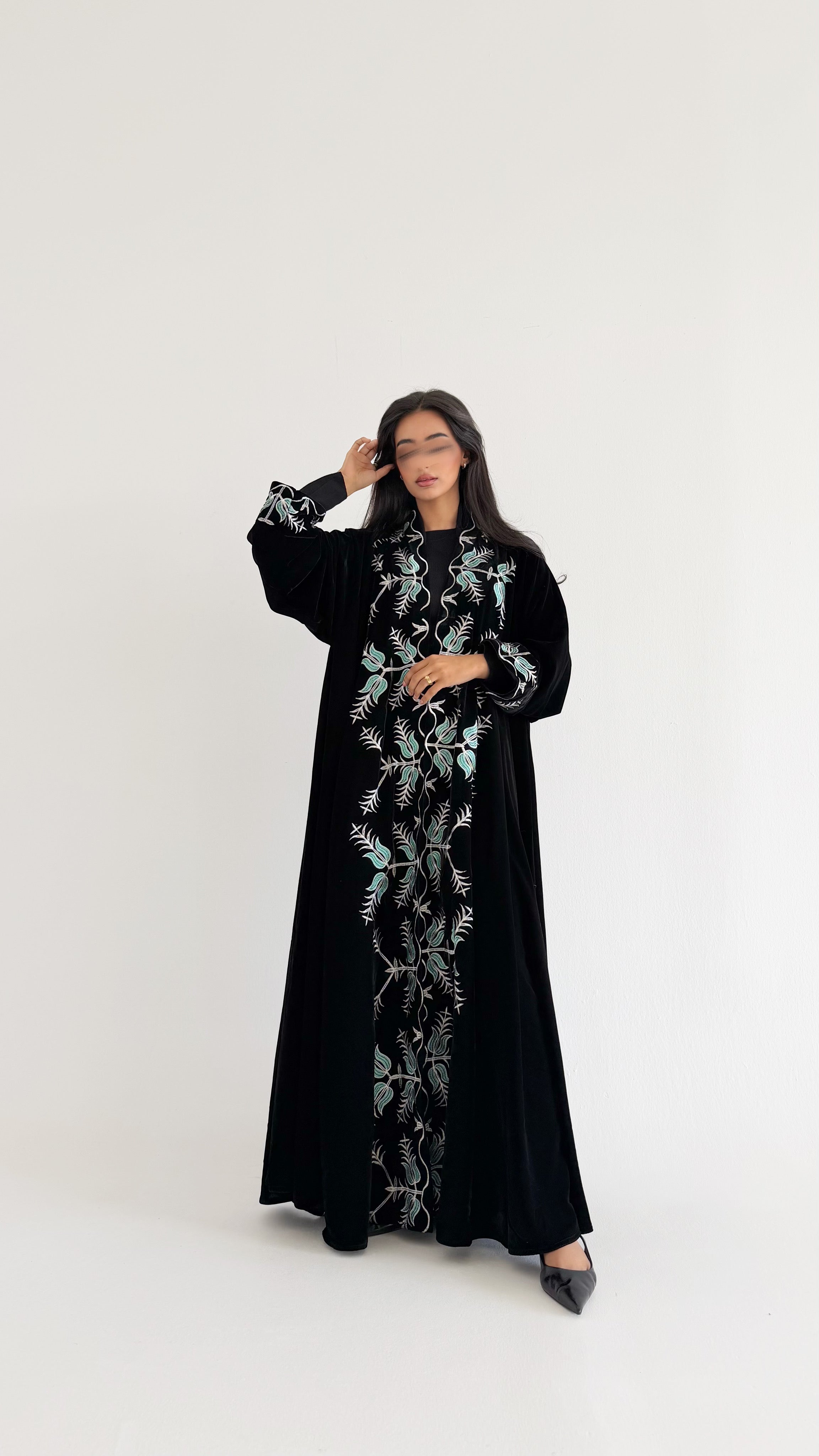 MW1781 - قماش مخمل دبل كلوش تطريز كمبيوتر