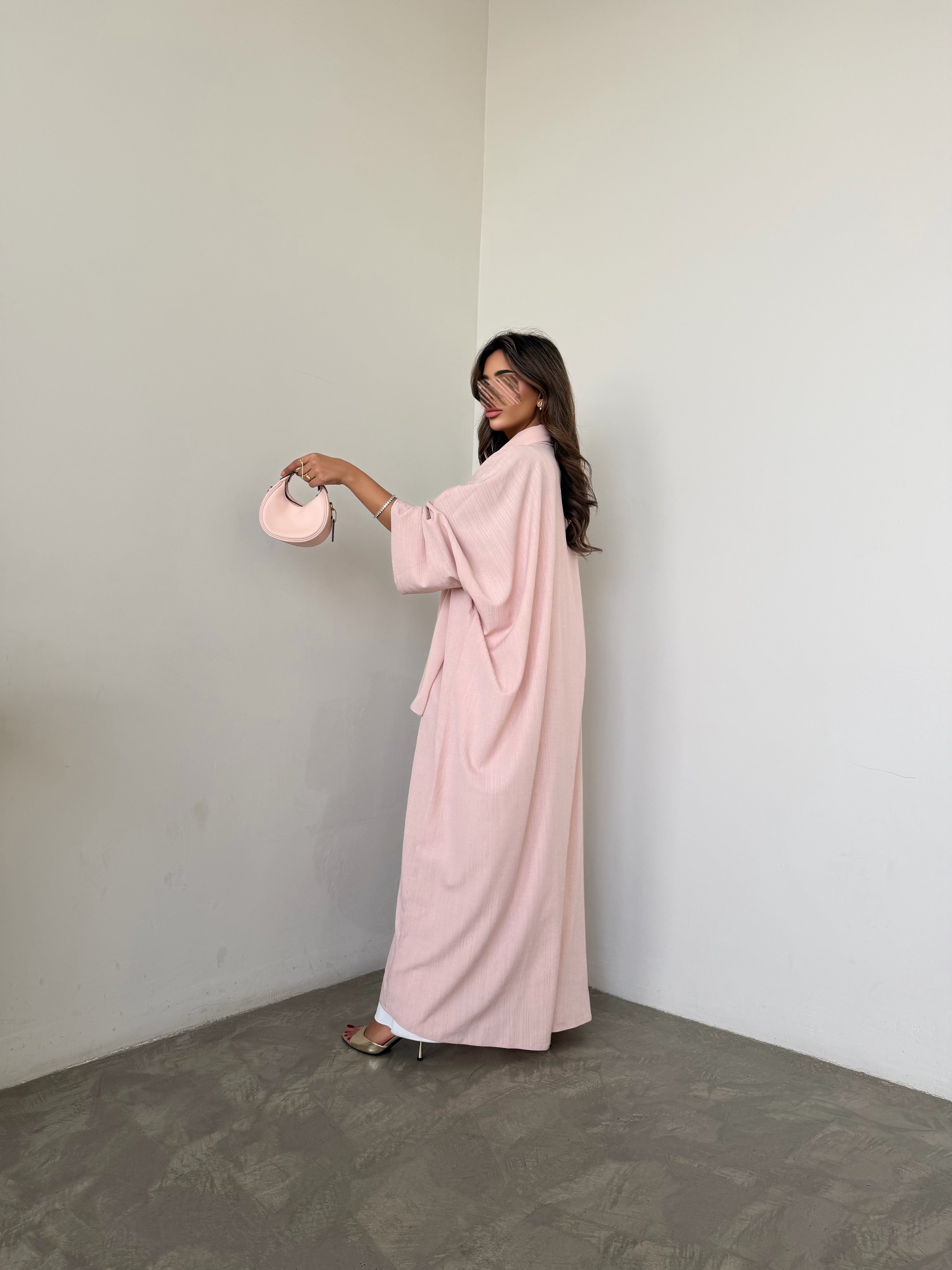 MWT5040 - قماش كريب وردي قصة نص بشت - Aya