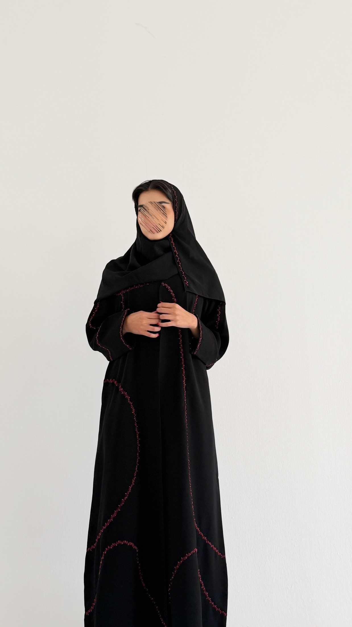 MW2046 - عبايه كريب مع اضافة تطريز شغل اليد - Aya