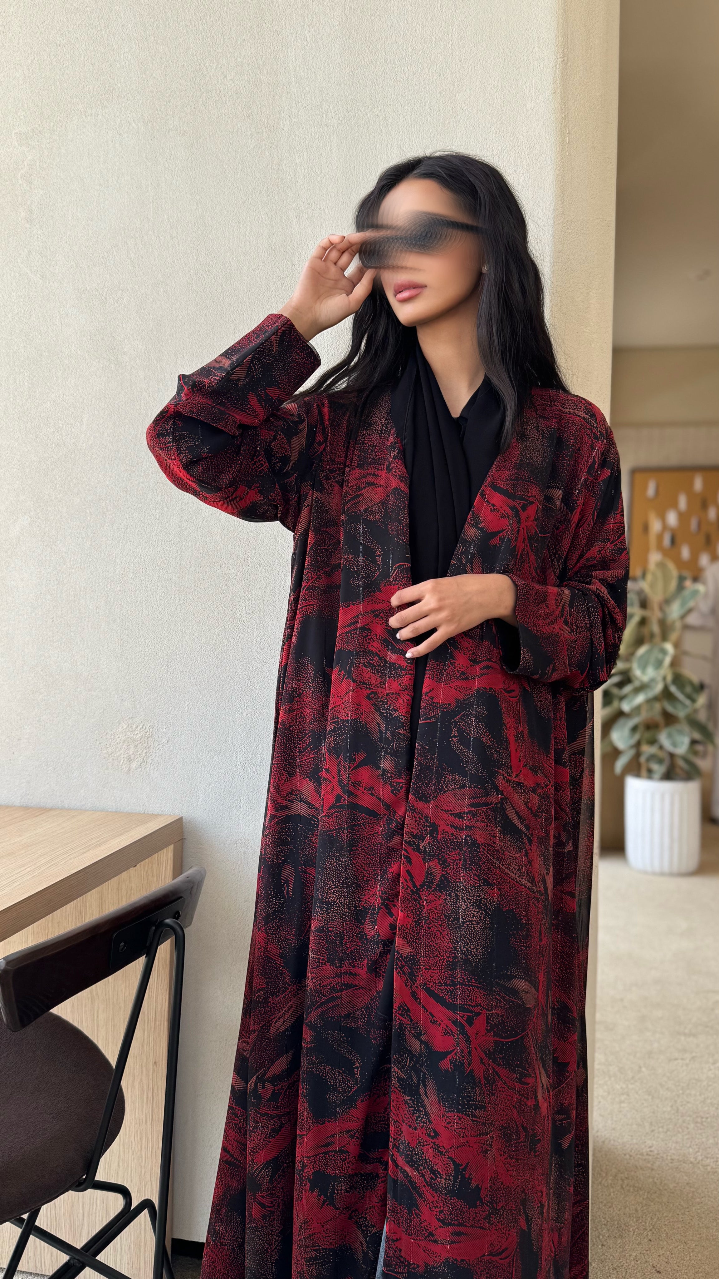 MW645 - Light Crepe Standing with Jacquard Half-Cloche