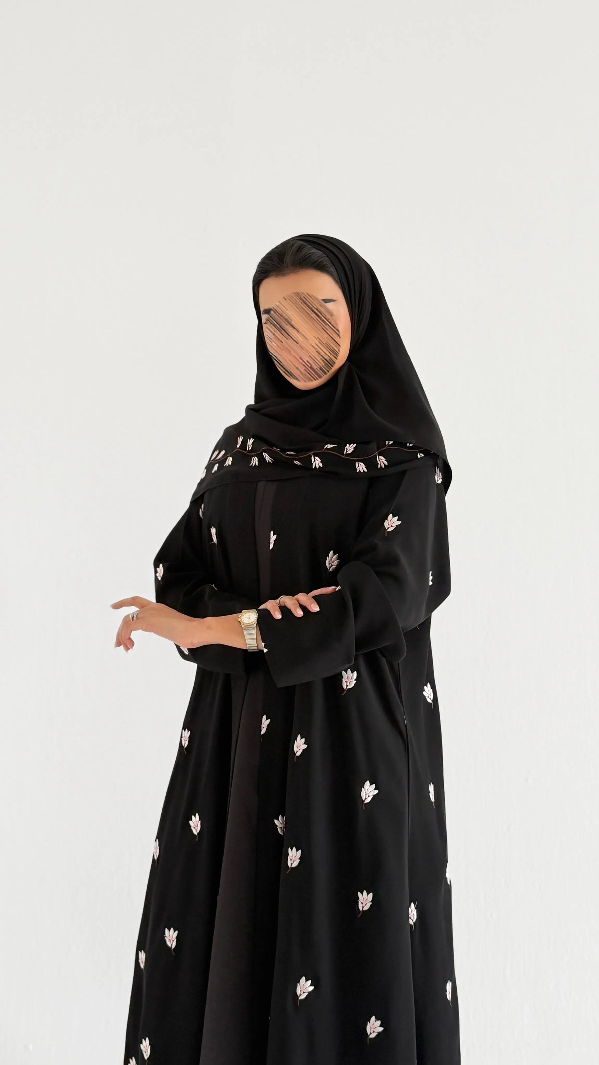 MWT1292 - عباية كريب بتطريز كامل - Aya