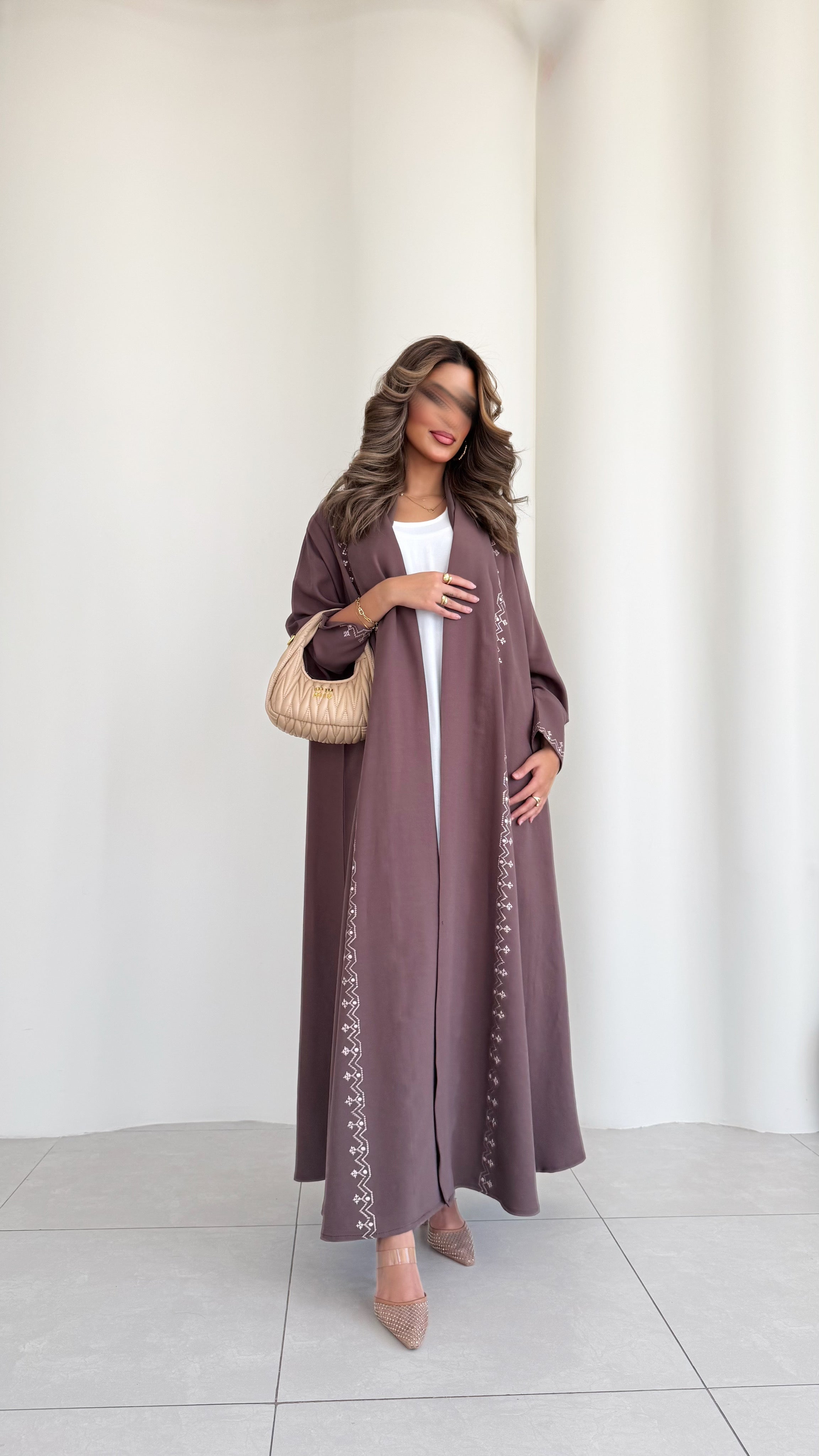 MWT350 - عباية بني مع تطريز - Aya