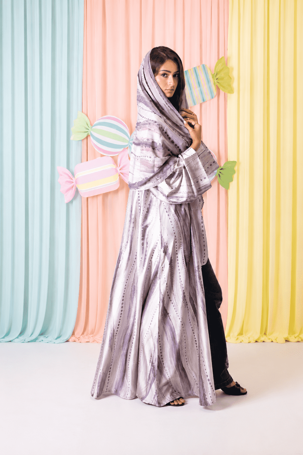 MWT1199 - عباية مخطط |striped abaya