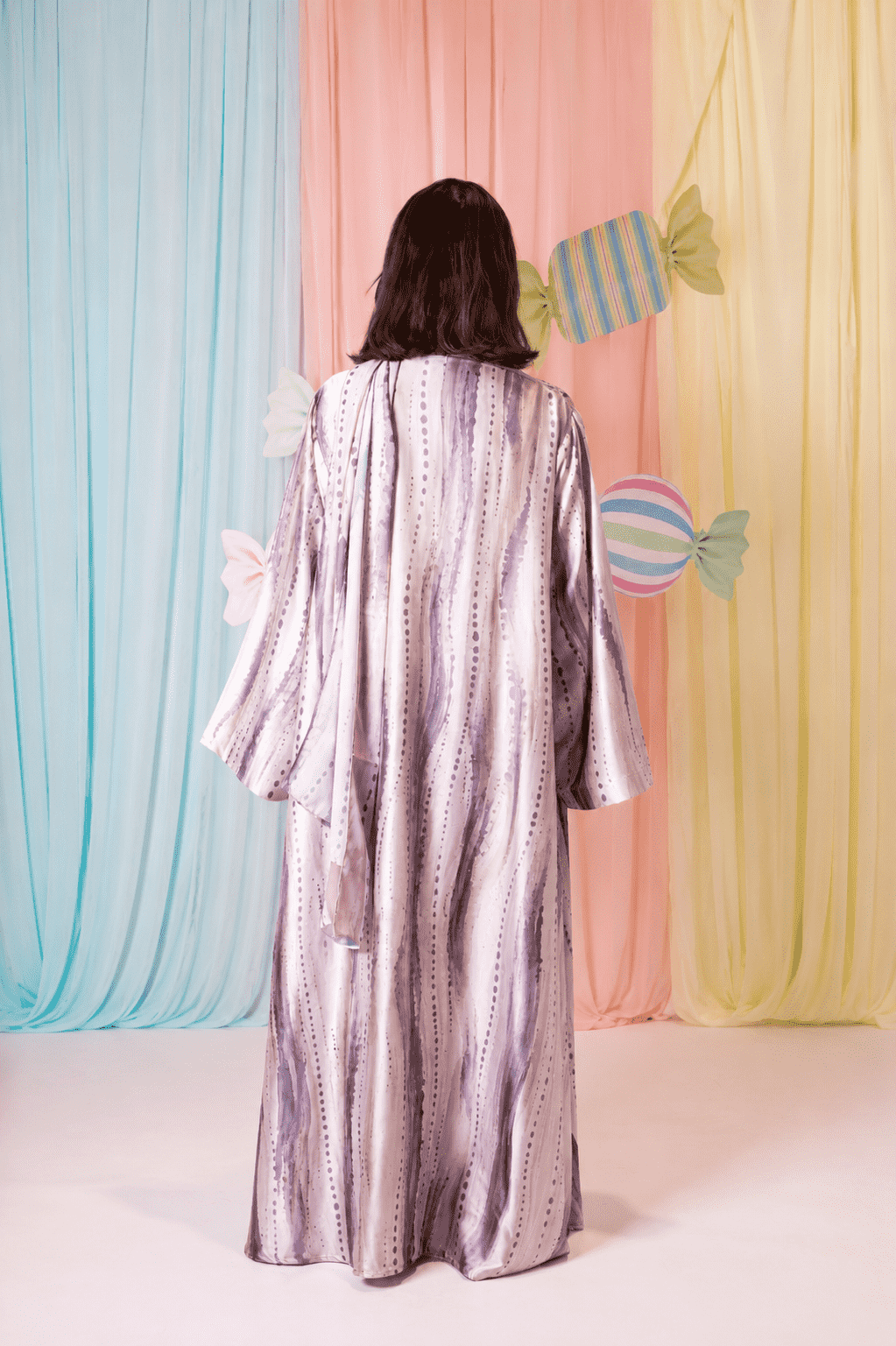 MWT1199 - عباية مخطط |striped abaya
