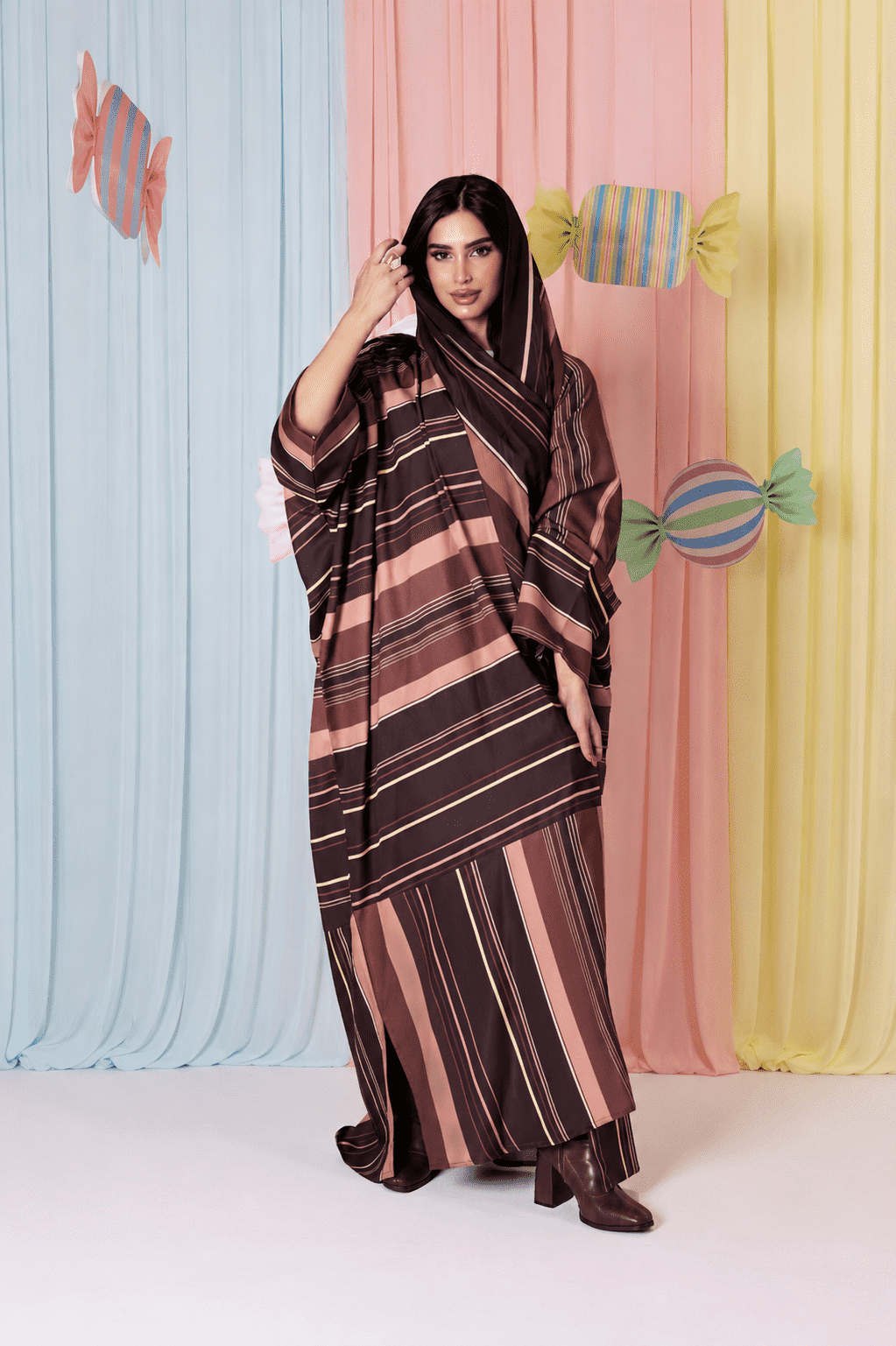 MWT1198 - عباية مخطط |striped abaya