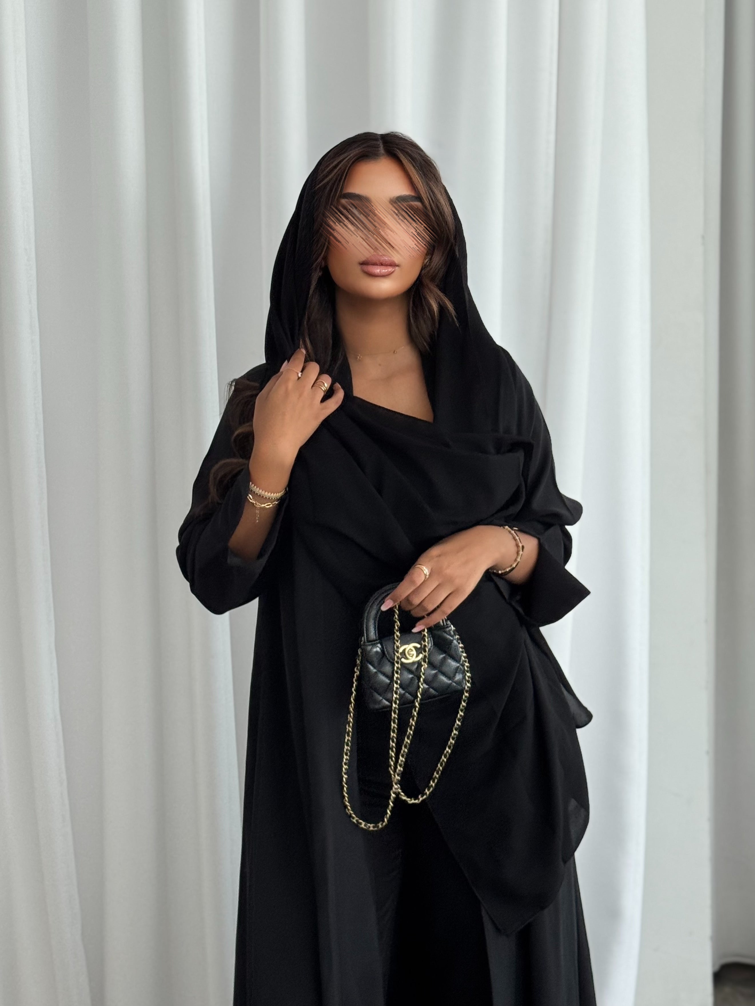MW645 - Light Crepe Standing with Jacquard Half-Cloche