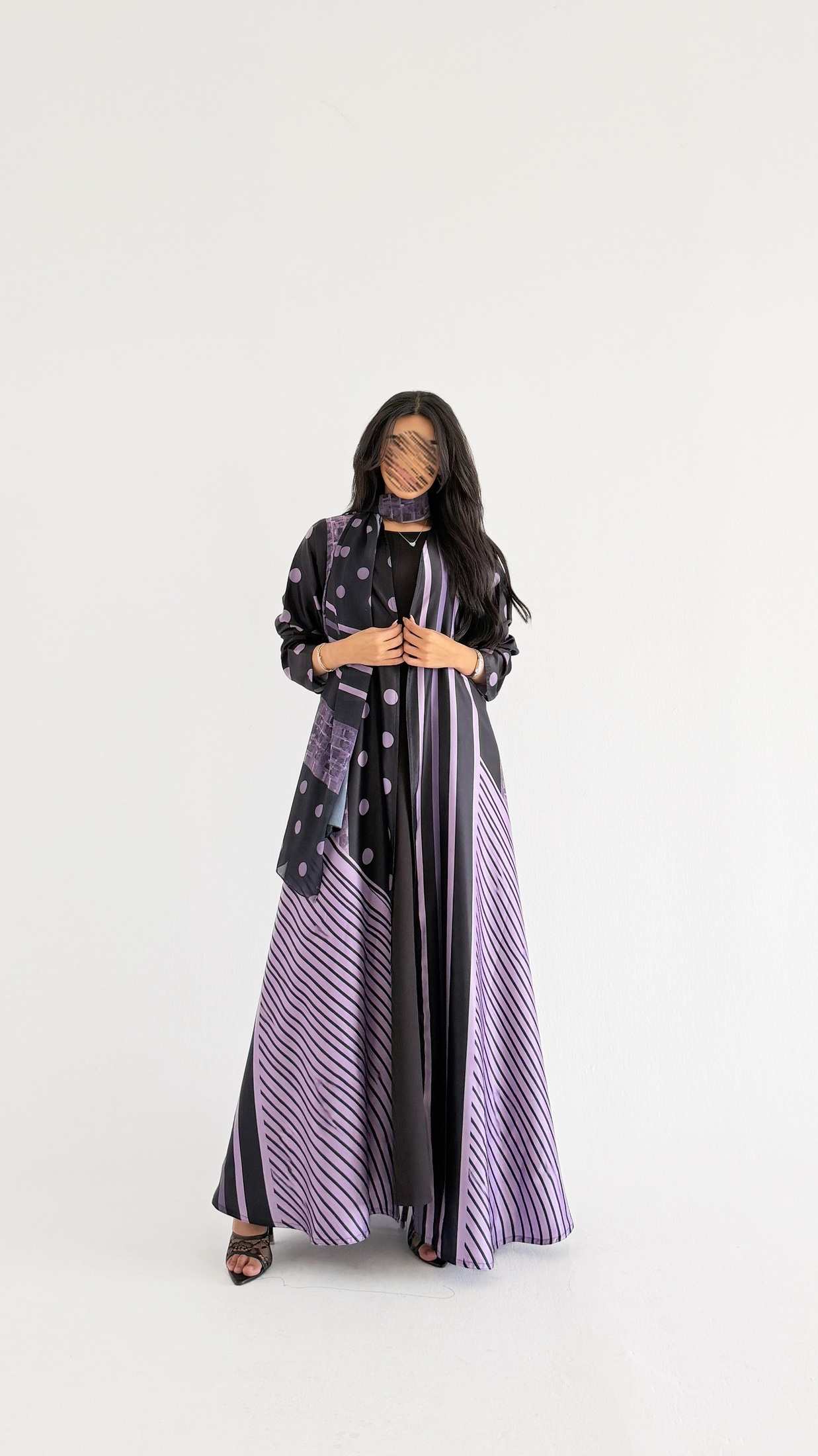 MWT5131 - عبايه حرير طباعه بنفسجي - Aya