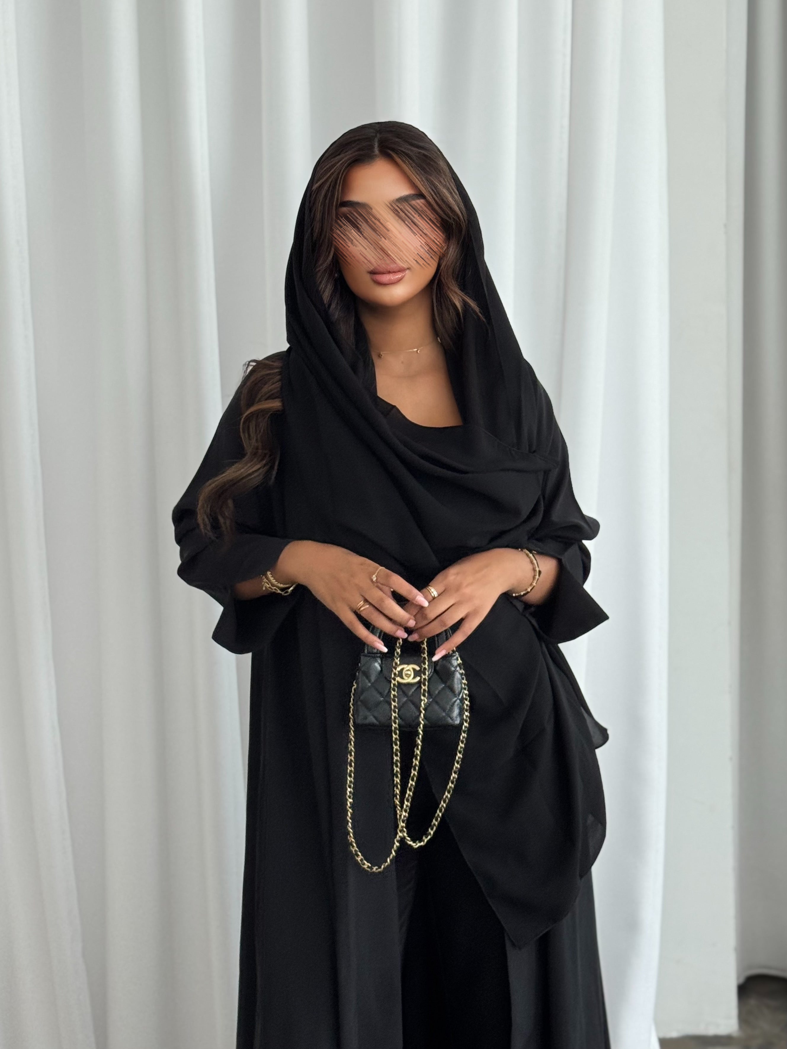 MW645 - Light Crepe Standing with Jacquard Half-Cloche