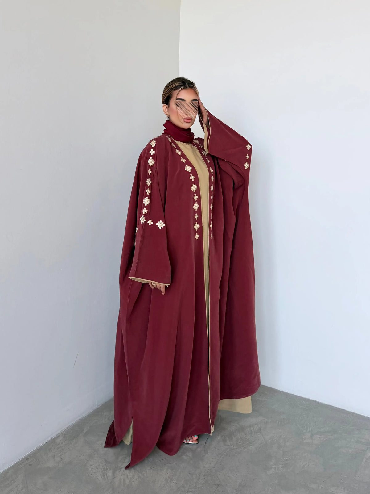 MWT4037 - Burgundy Bloom - Aya