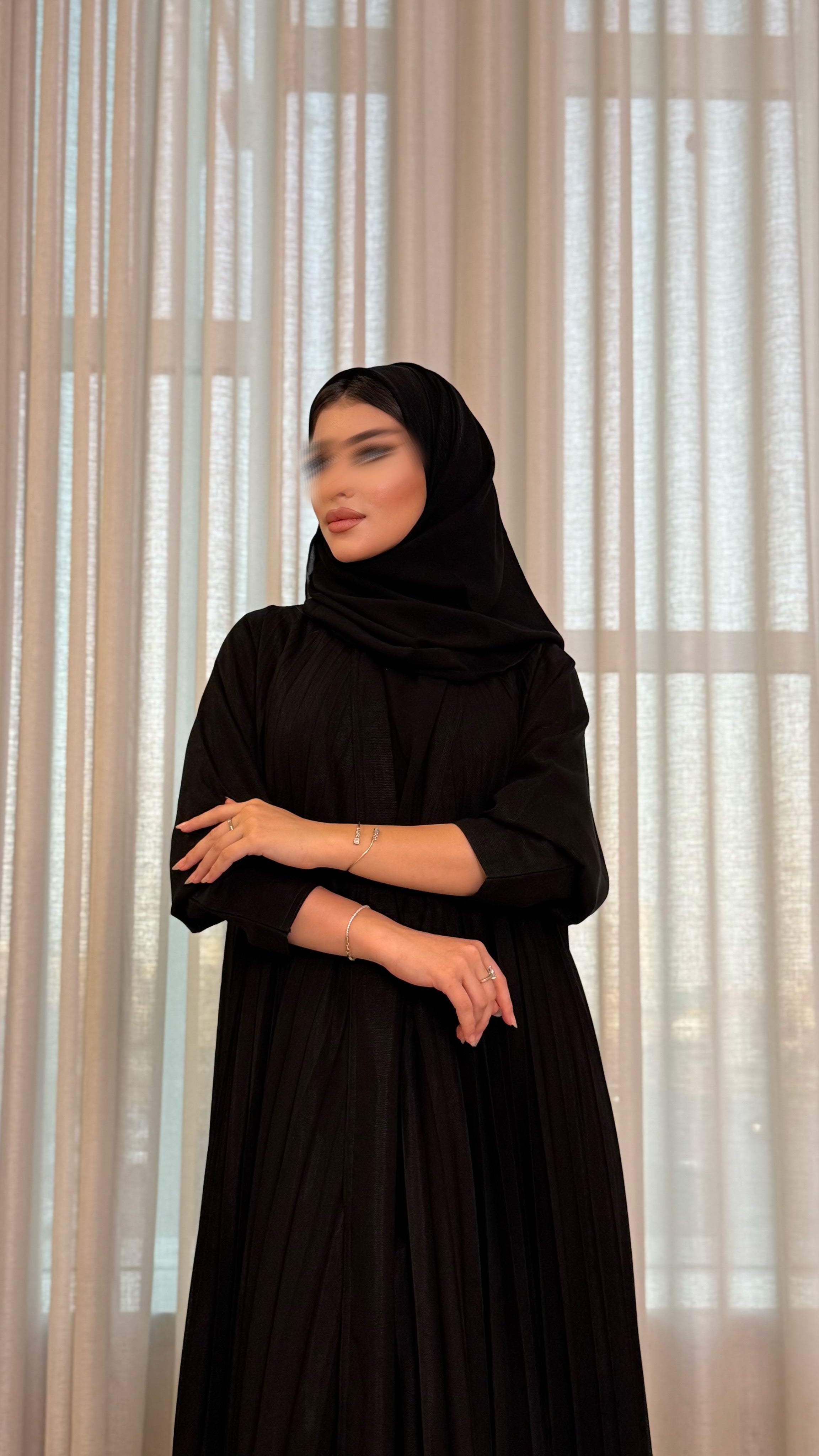 MW1557 - Royal Glow | عباية كريب ملكي سوداء بلمعة أنيقة - Aya