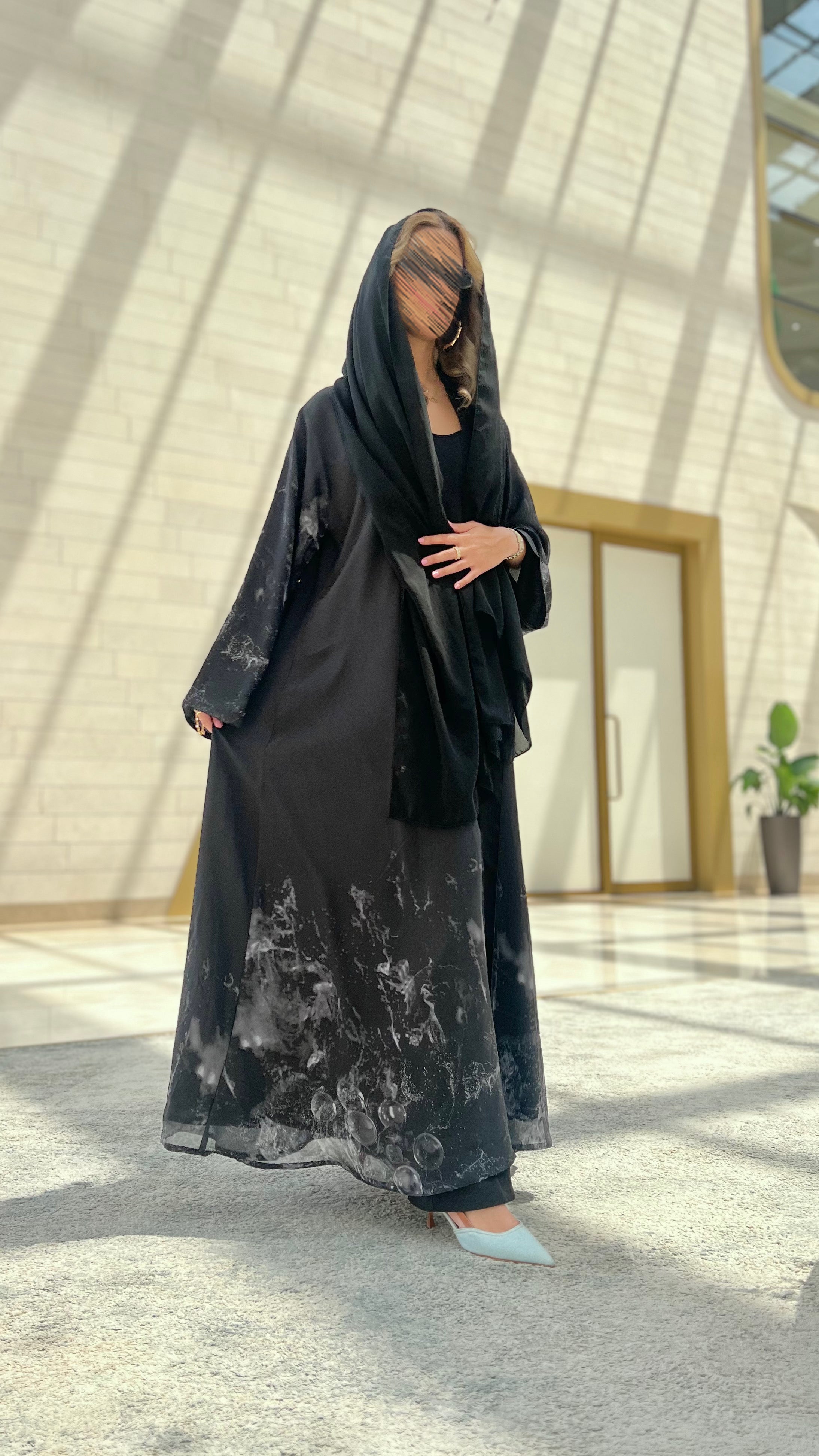 MWT329 - عباية طباعة شيفون اسود وابيض - Aya