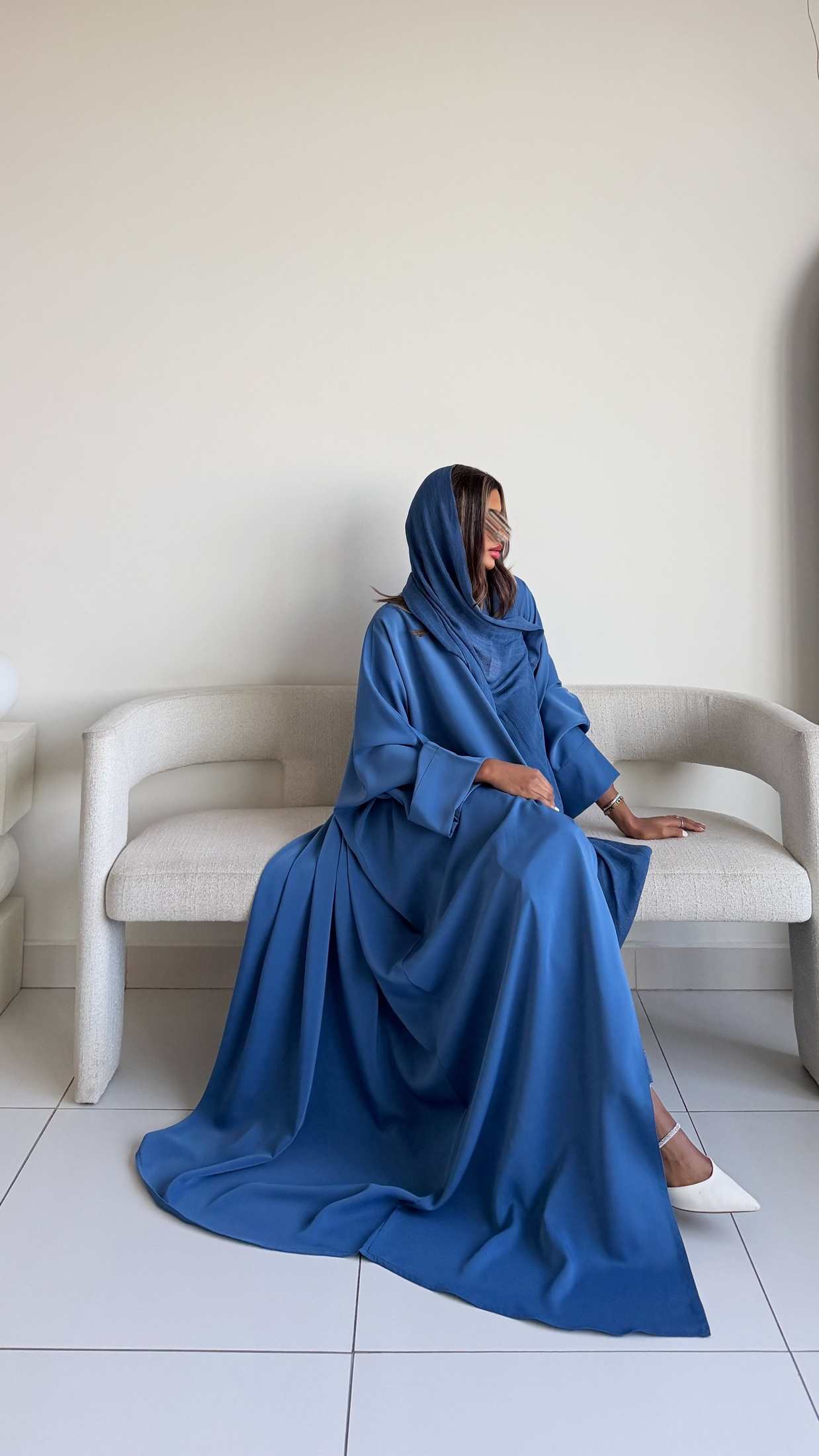 MWT1233 - عبايه ساده مع طرحه لينن - Aya