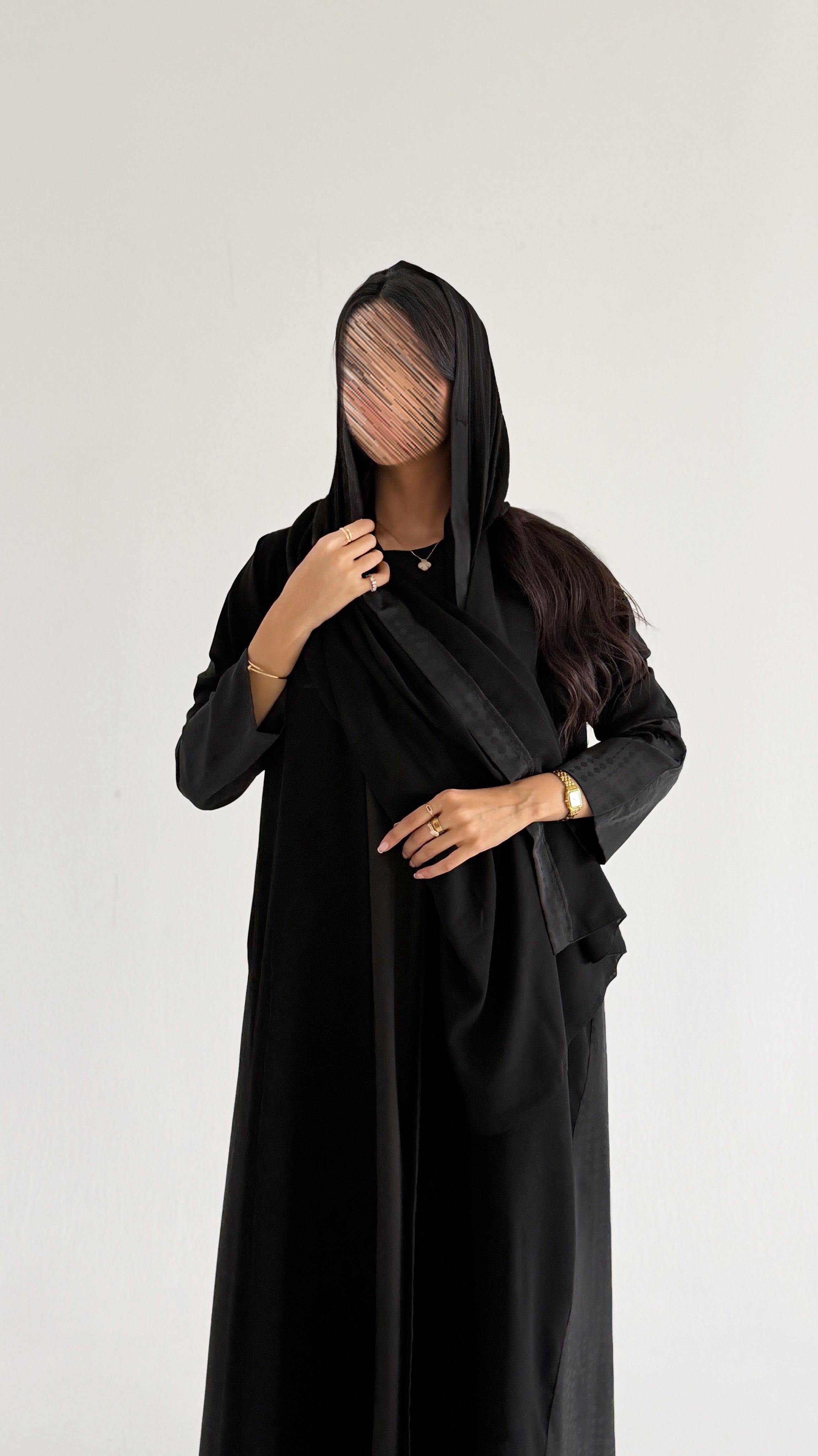 MW2144 -  عباية كريب بقصة نص كلوش مع اضافه خامتين راقيه - Aya