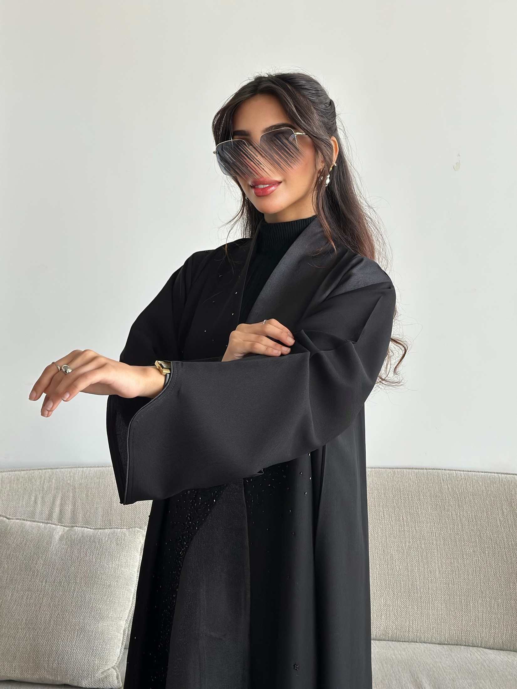 MWT4300 - عباية ليمار وجاكار أسود بشك - Aya