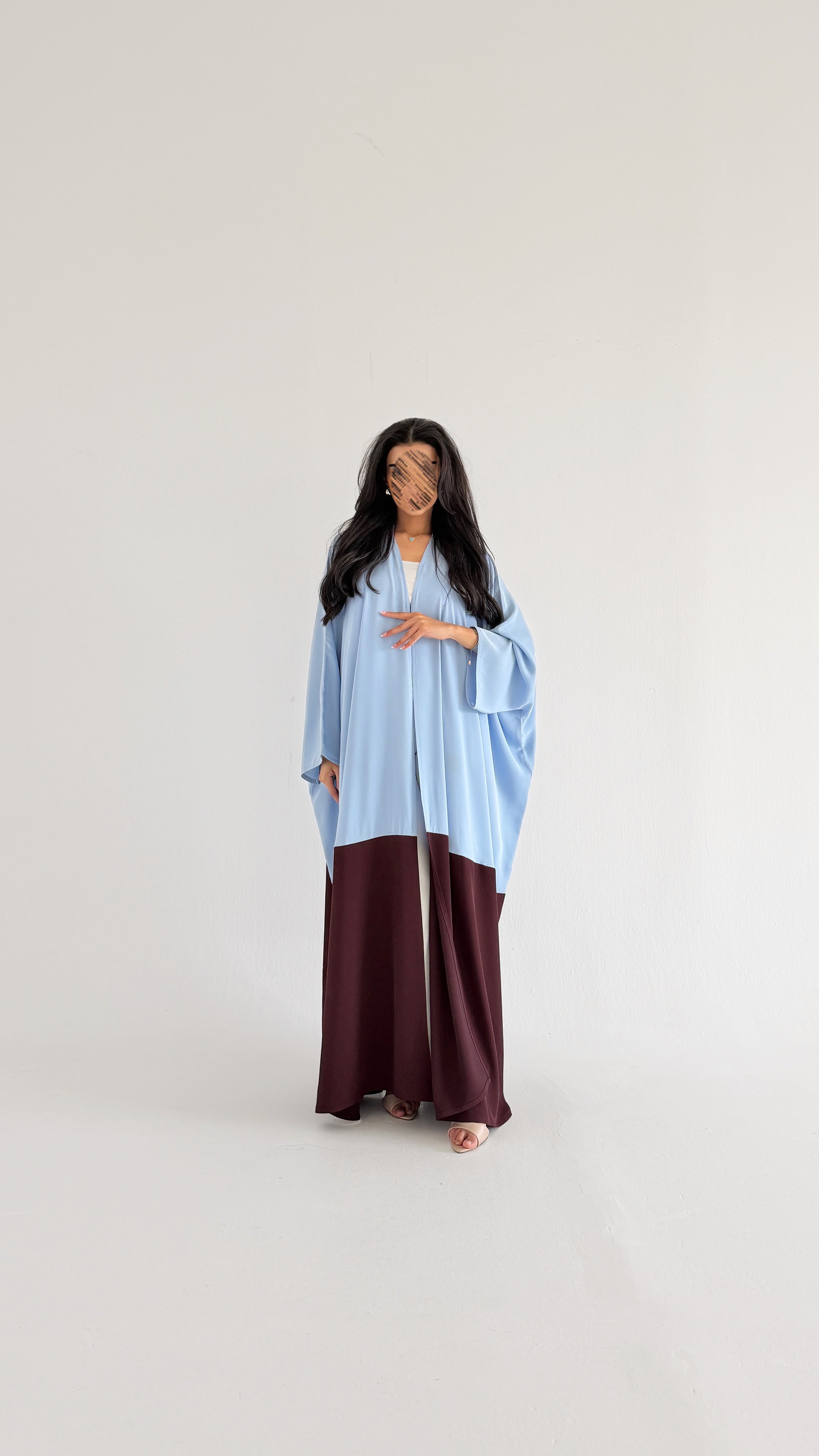 MW2165 - عبايه كريب مع اضافه لونين راقي وحصري - Aya