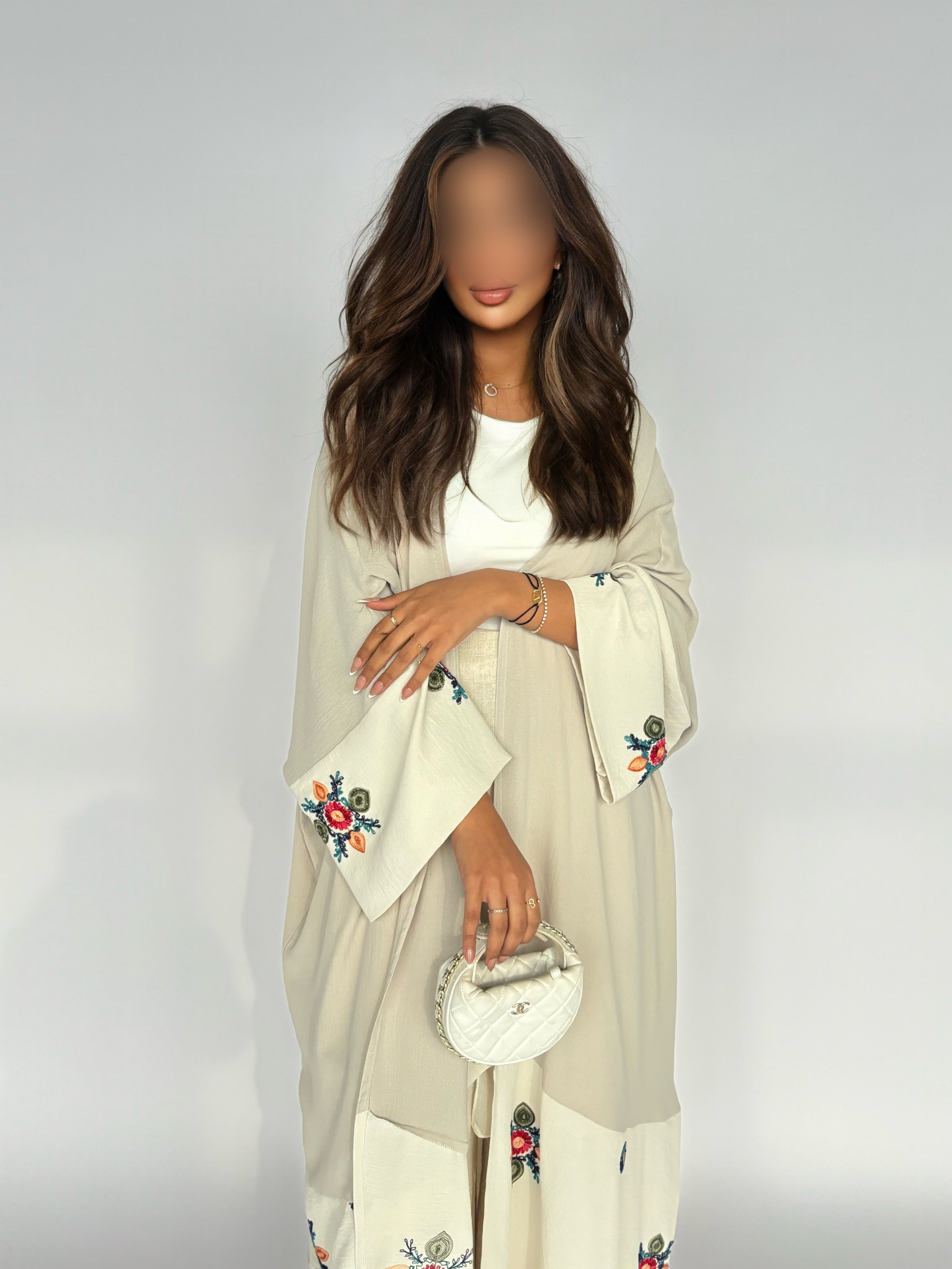 MW645 - Light Crepe Standing with Jacquard Half-Cloche