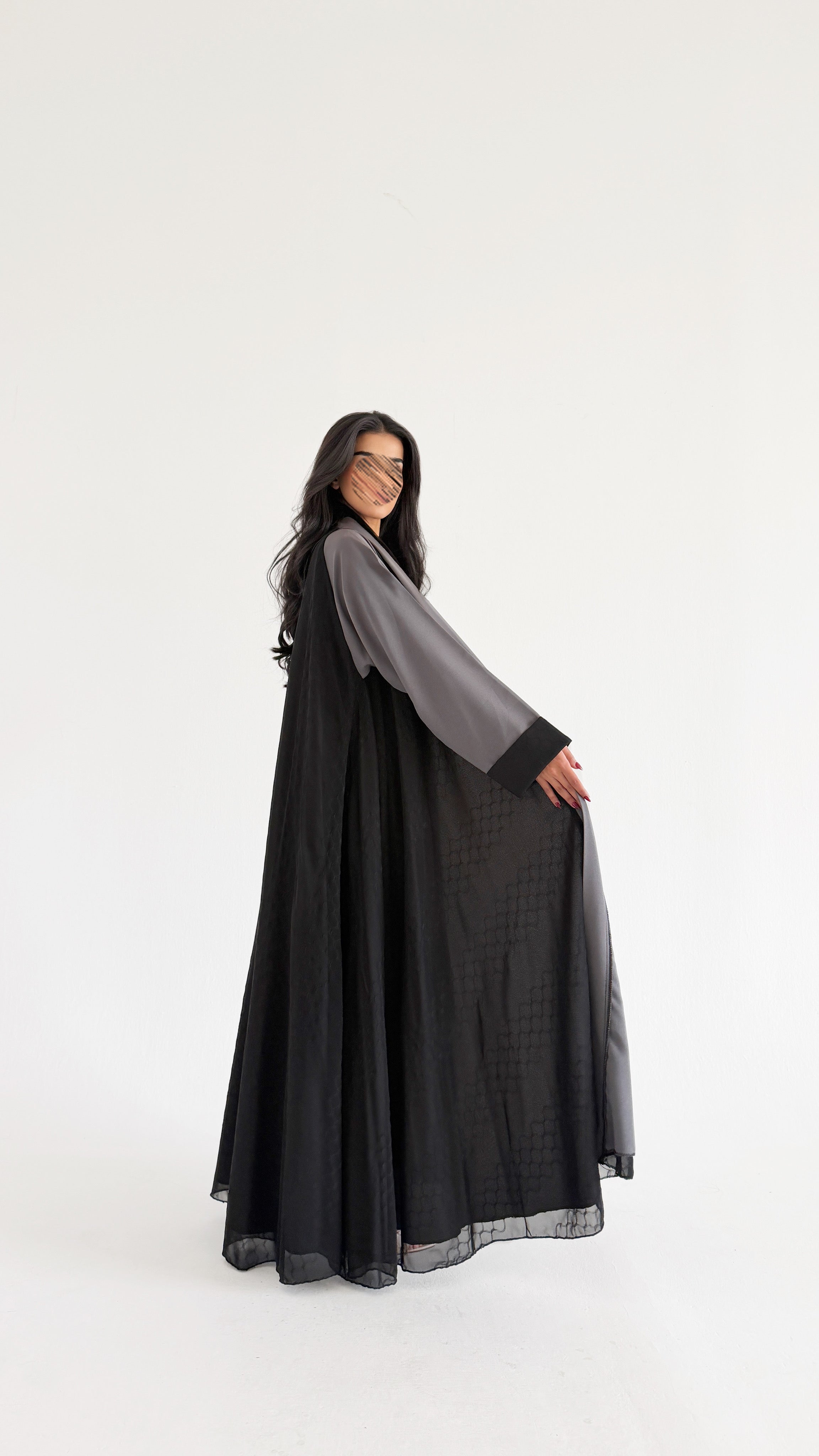 MW2070 - عبايه كلوش مع اضافه شيفون مبطن - Aya