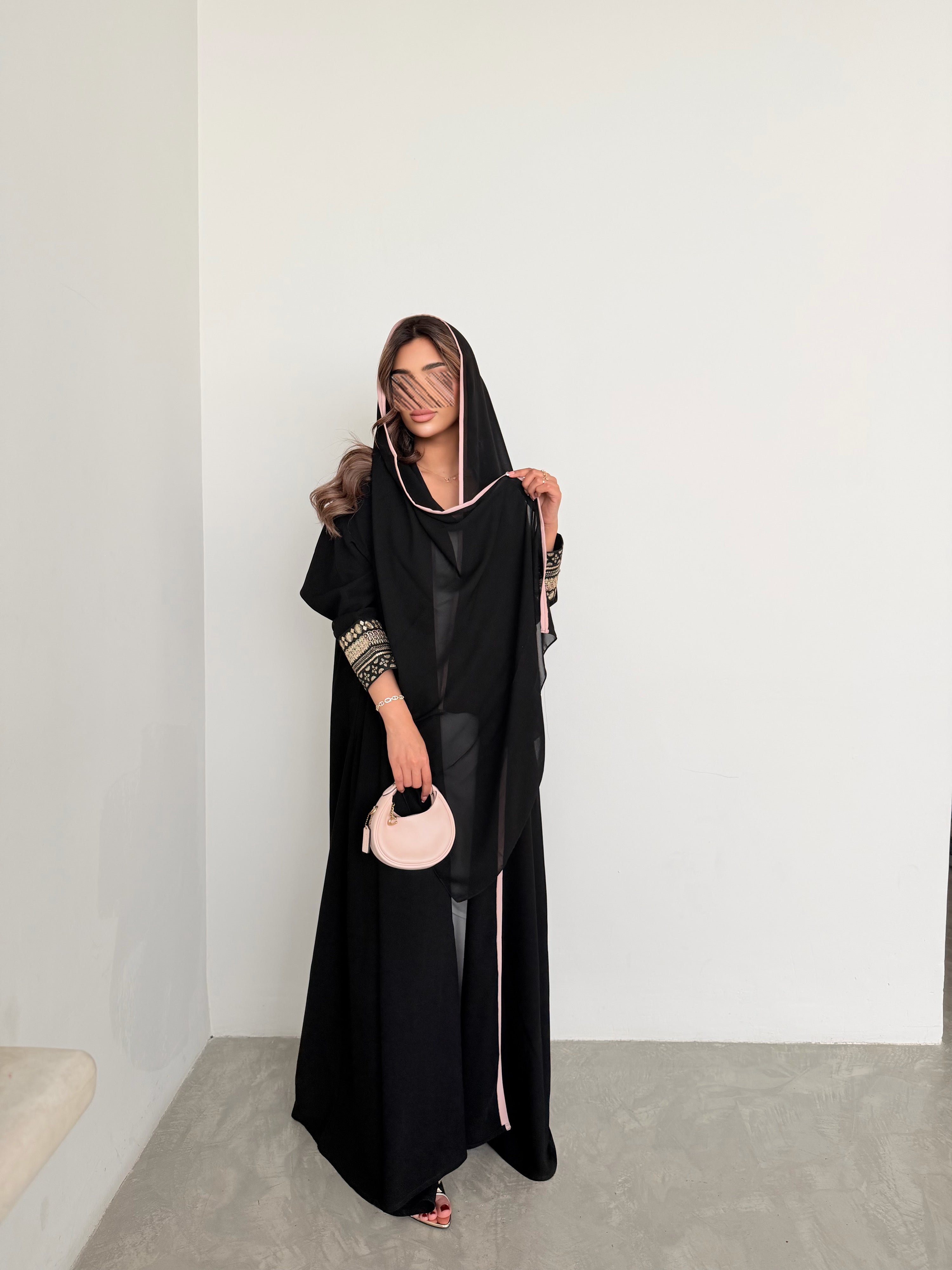 MWT789 - عباية كريب مع تدخيلة رمضانية - Aya