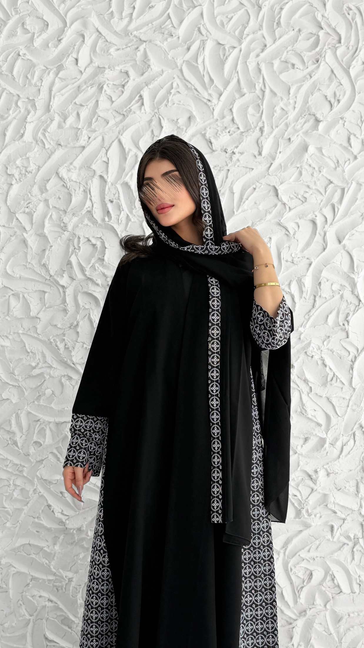 MWT5023 - قماش كريب اسود مع قماش ركامه ابيض واسود قصة كلوش - Aya