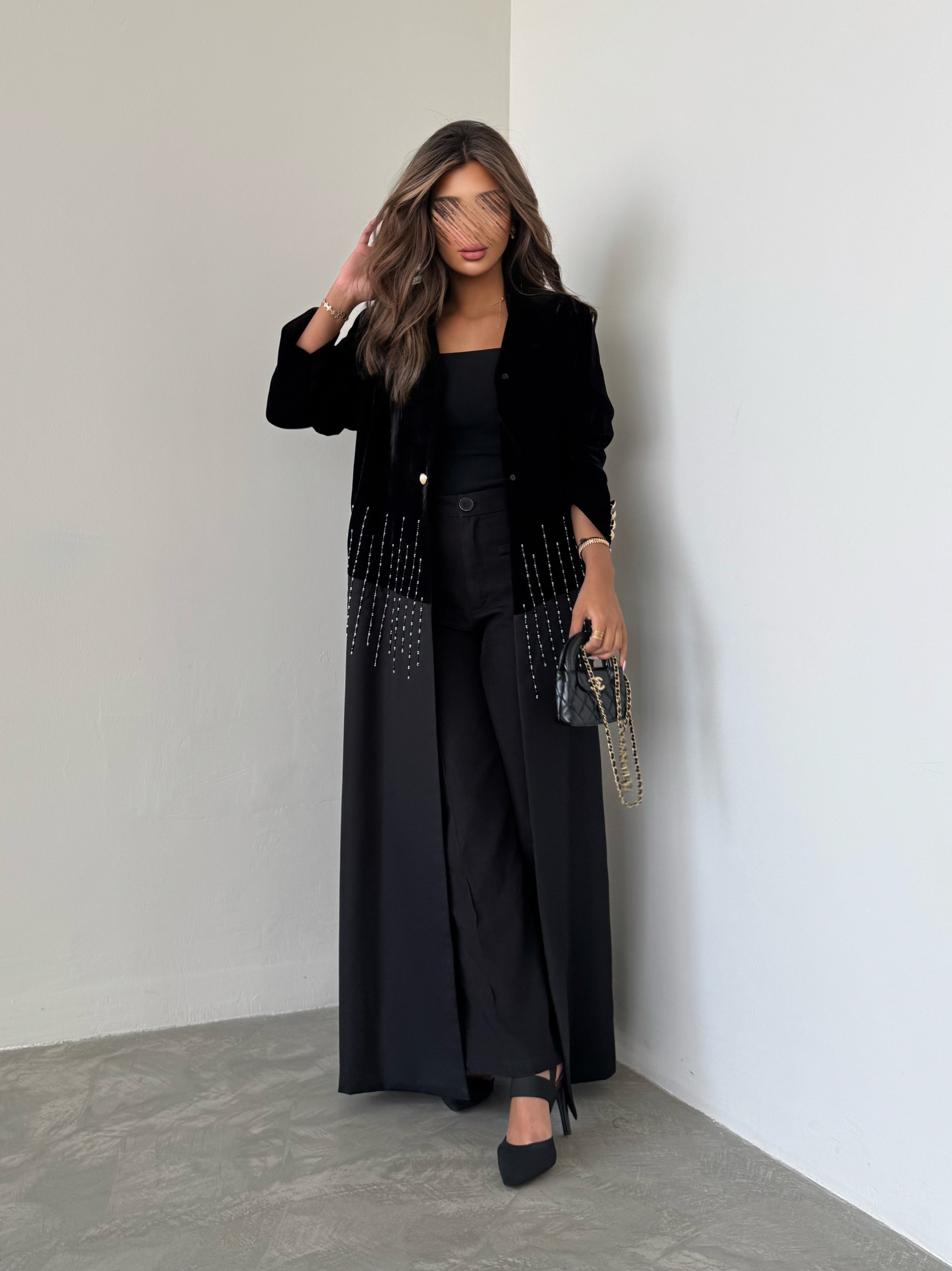 MWT558 - عباية مخمل مع تفته شك - Aya