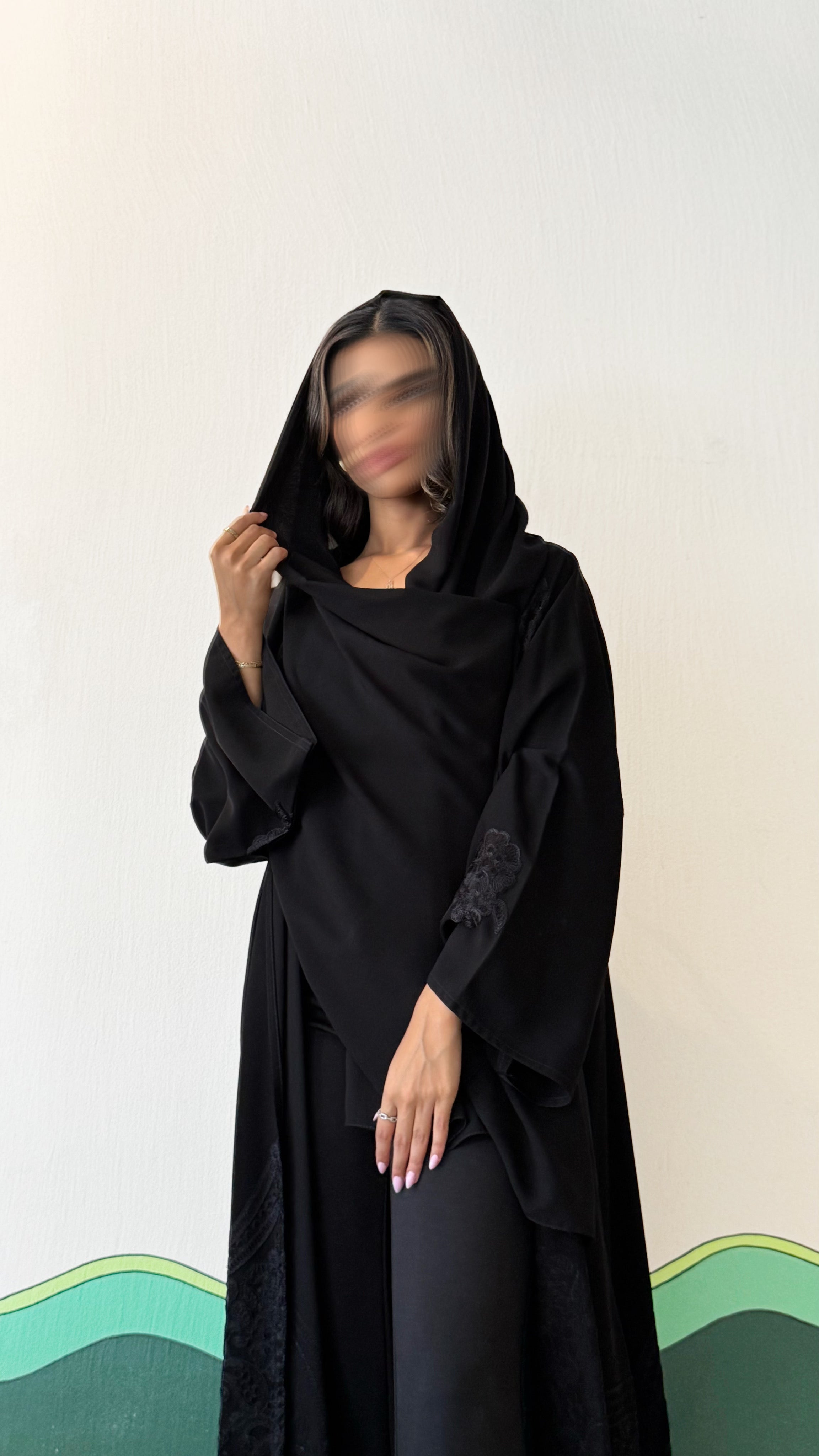 MW645 - Light Crepe Standing with Jacquard Half-Cloche
