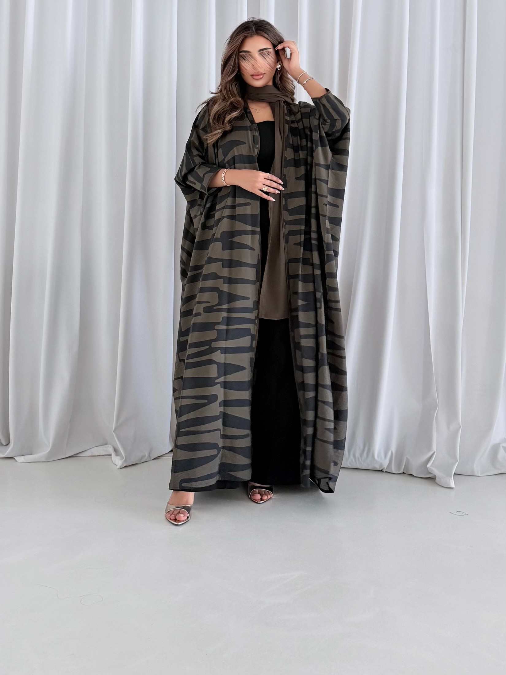 MWT2135 - عباية طباعة- Printed Abaya - Aya