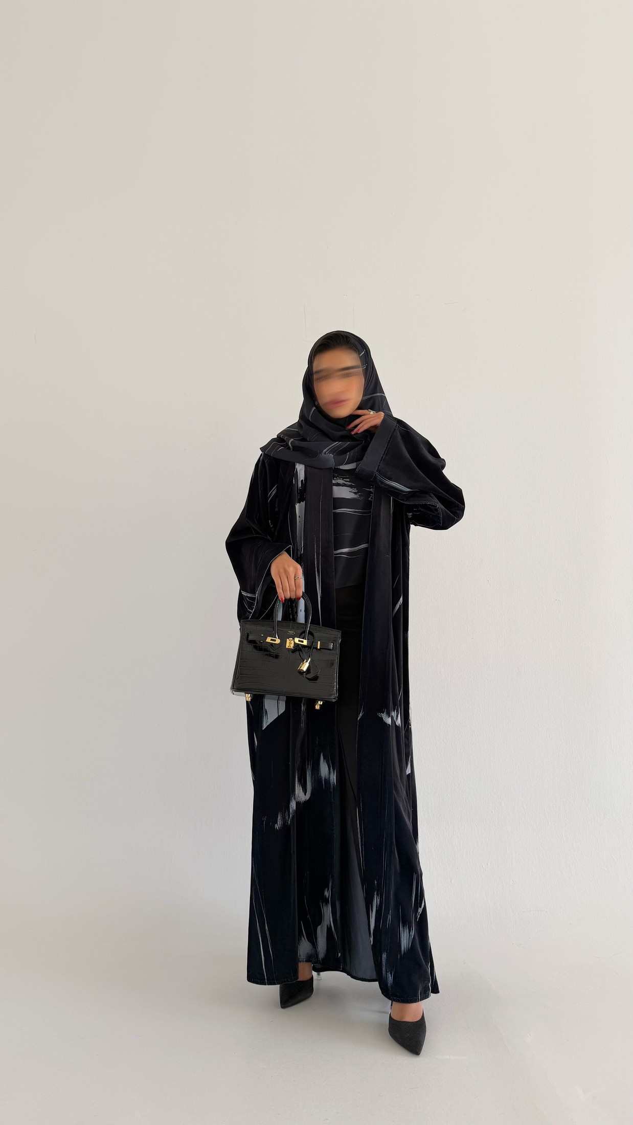 MWT613 - عباية مخمل طباعة - Aya
