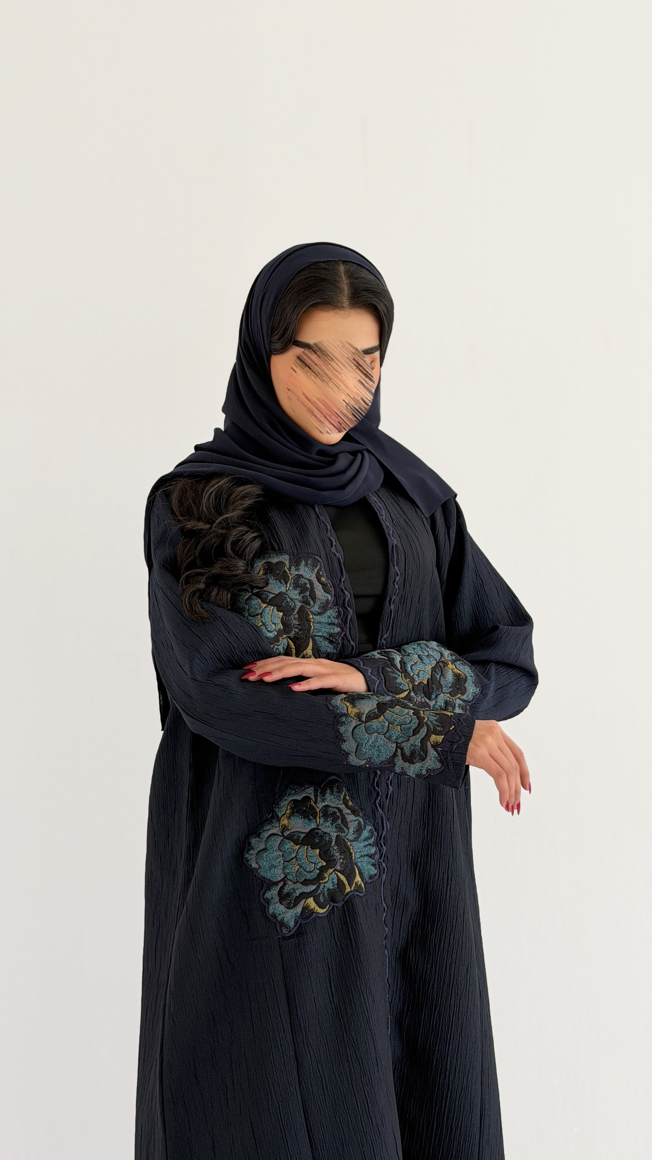 MW2021 - عباية قصة بليزر بتطريز تفتة جاكار - Aya