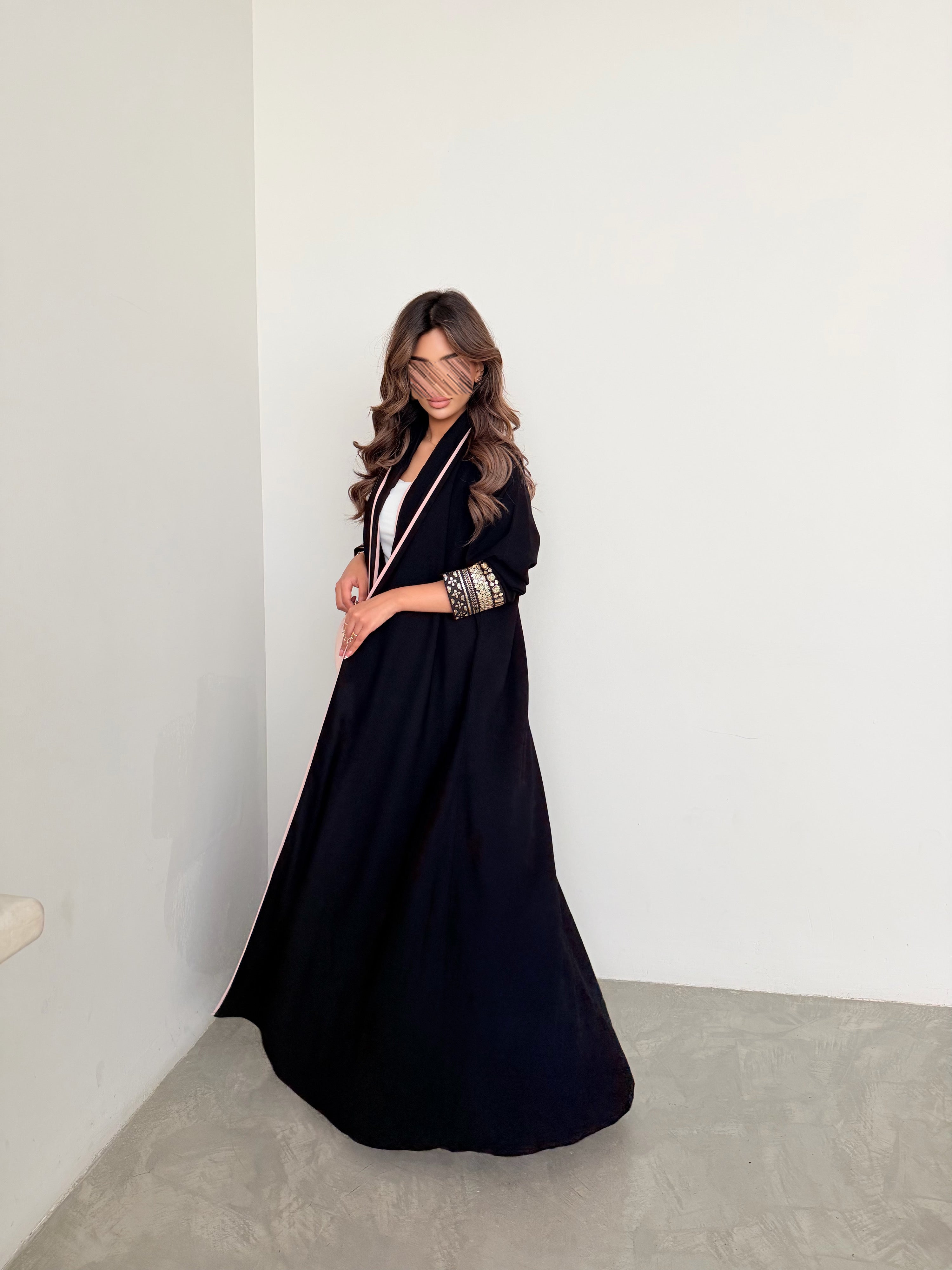 MWT789 - عباية كريب مع تدخيلة رمضانية - Aya