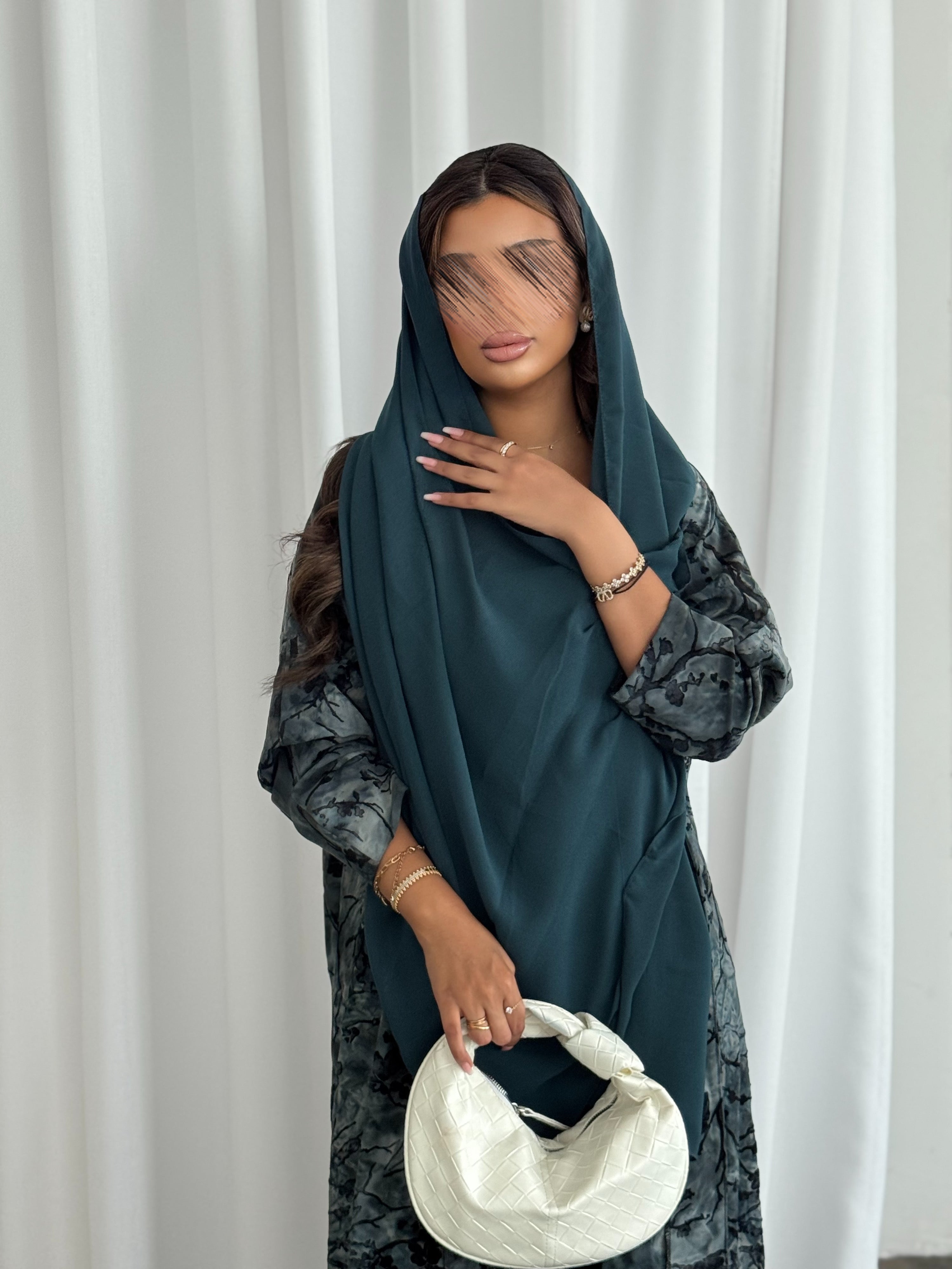 MWT501 - عباية ملونه - Aya