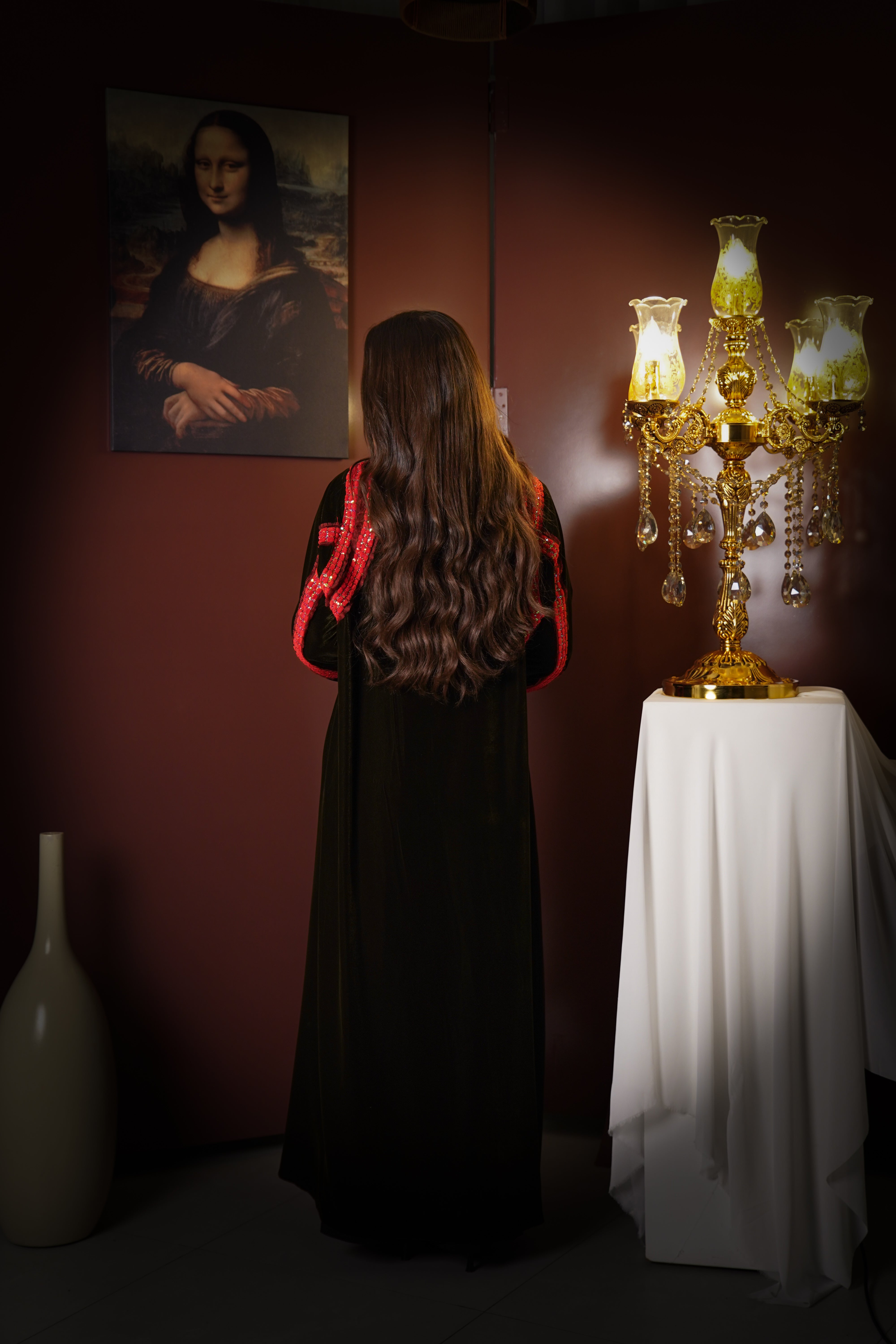 MW645 - Light Crepe Standing with Jacquard Half-Cloche