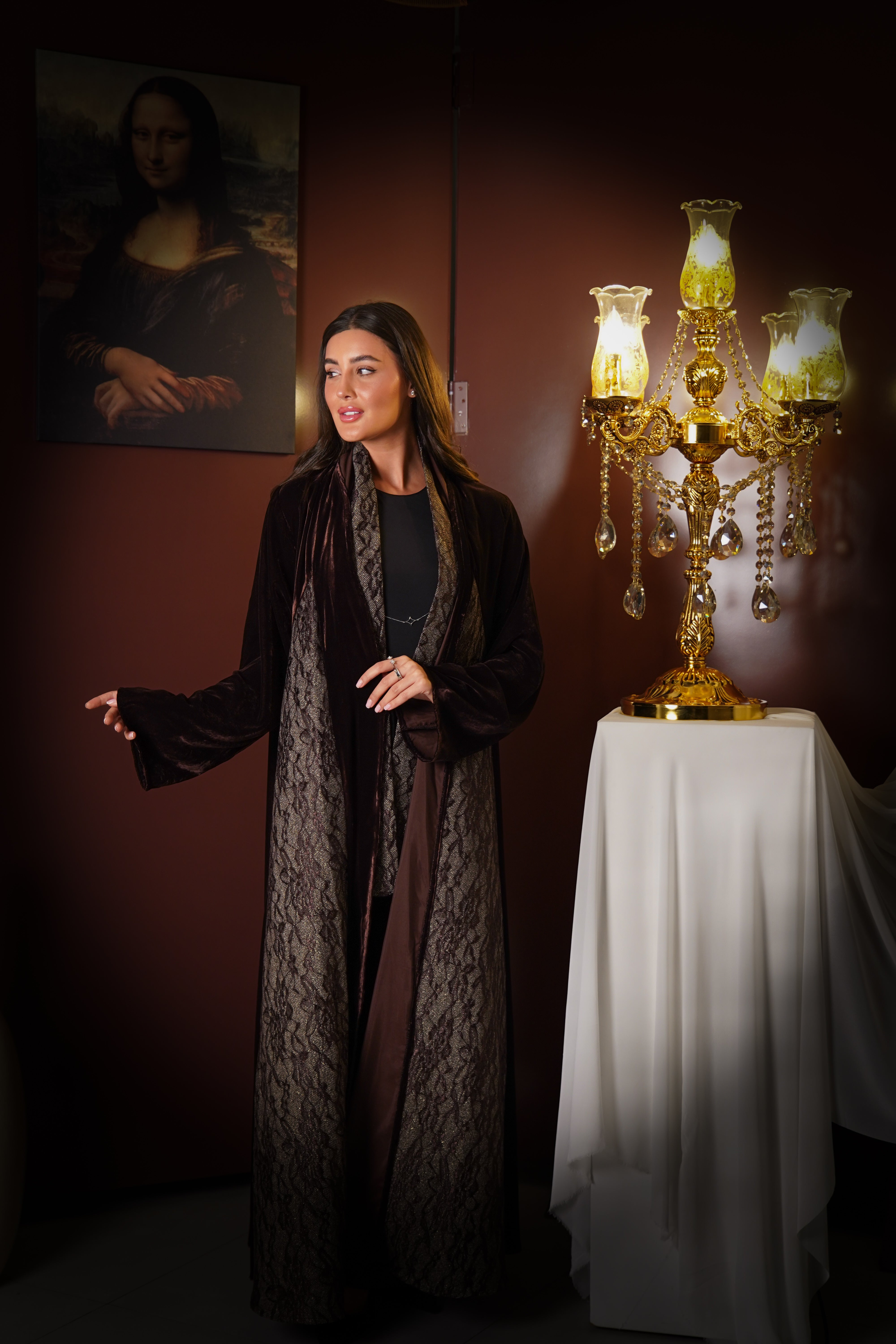 MW645 - Light Crepe Standing with Jacquard Half-Cloche