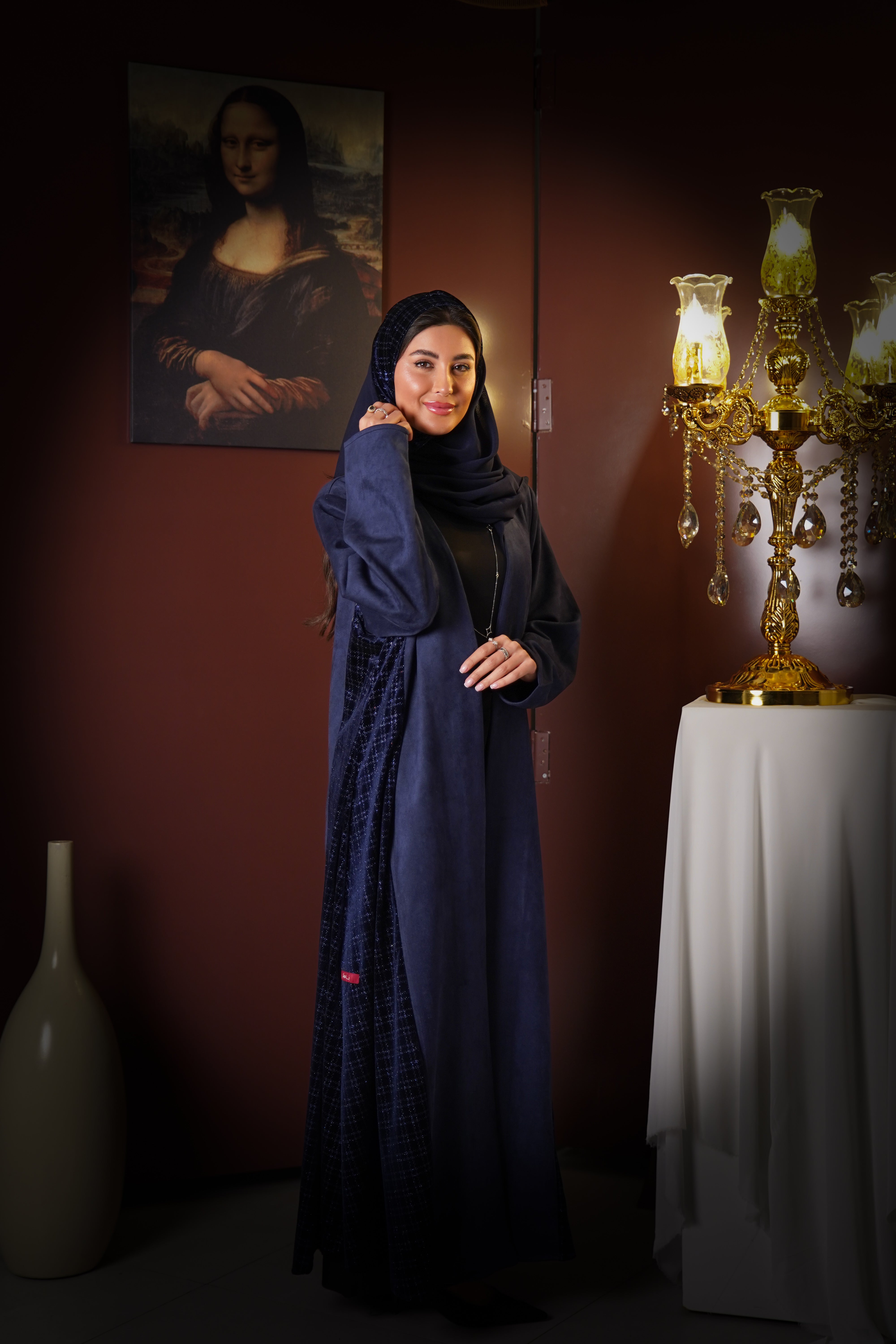 MW645 - Light Crepe Standing with Jacquard Half-Cloche