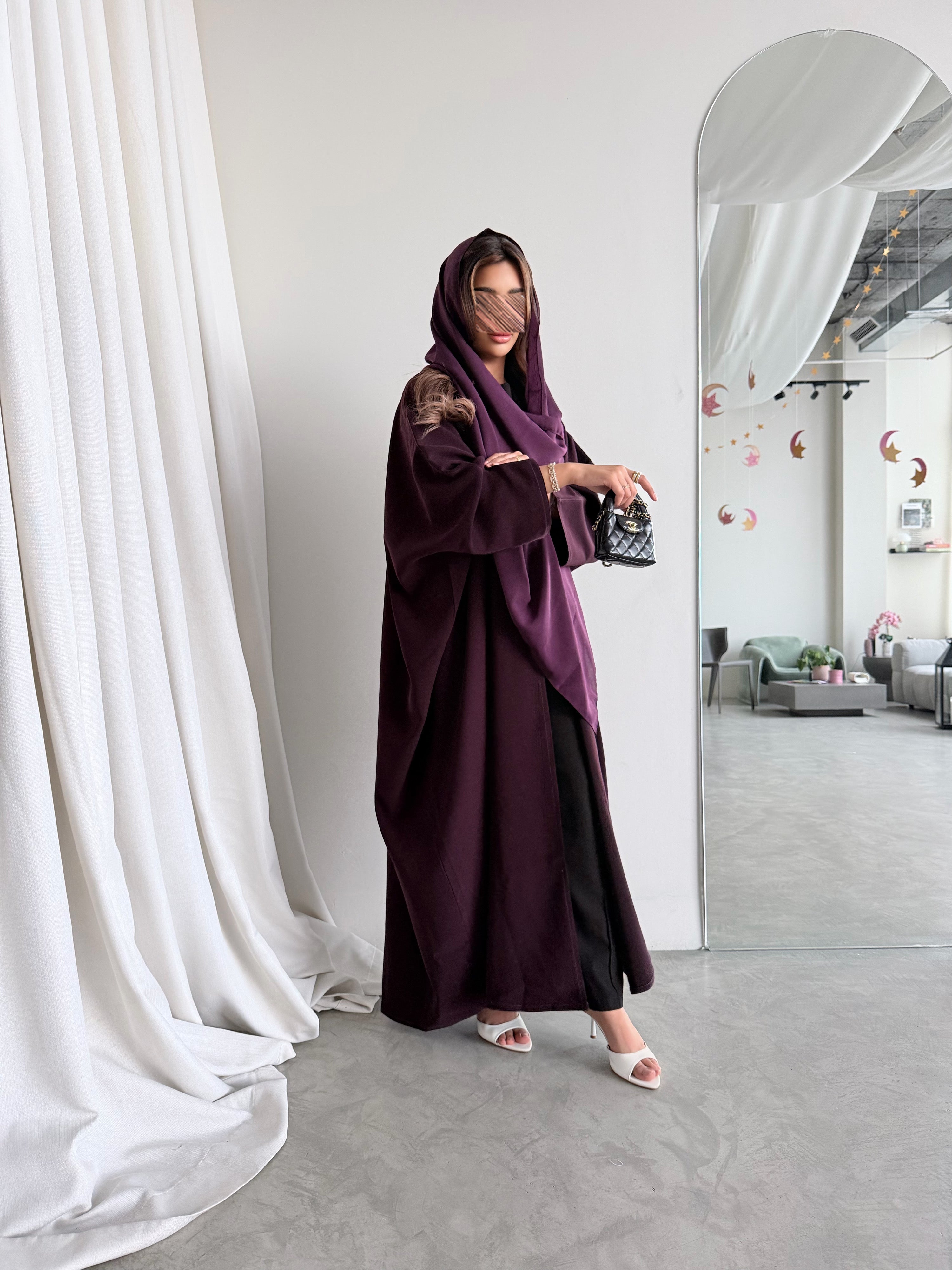 MWT5044 - قماش كريب عنابي قصة نص بشت - Aya