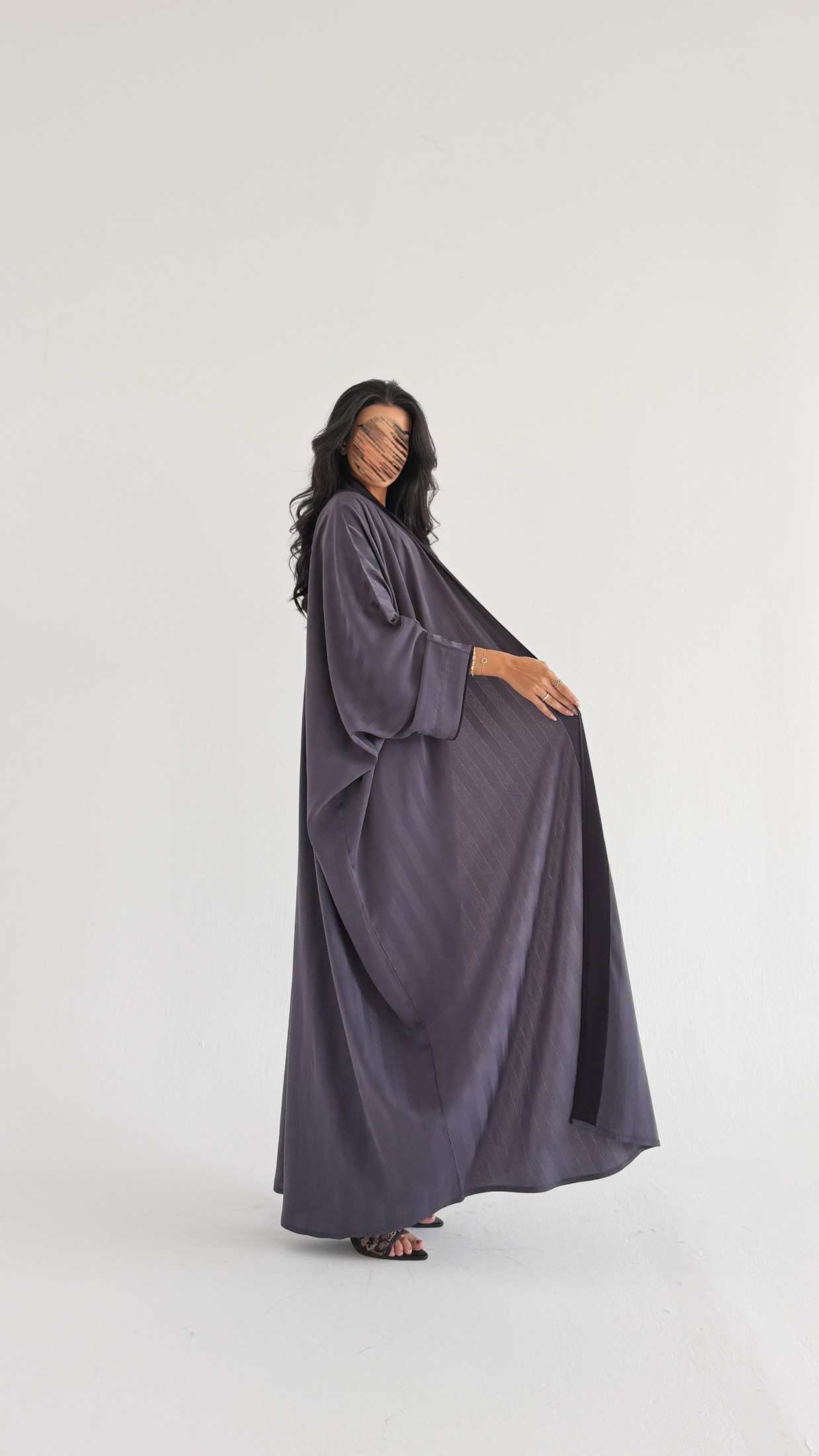 MWT2107 - عباية مخطط |striped abaya - Aya