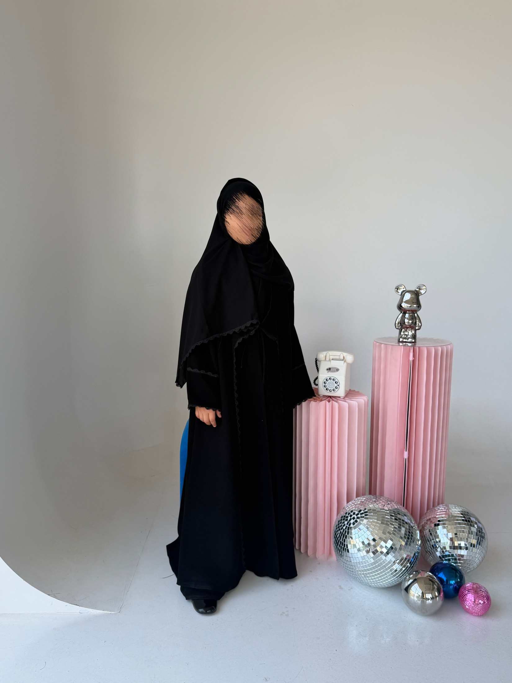 MWT4332 - عباية أطفال سيراميك سوداء بكلفة أنيقة - Aya
