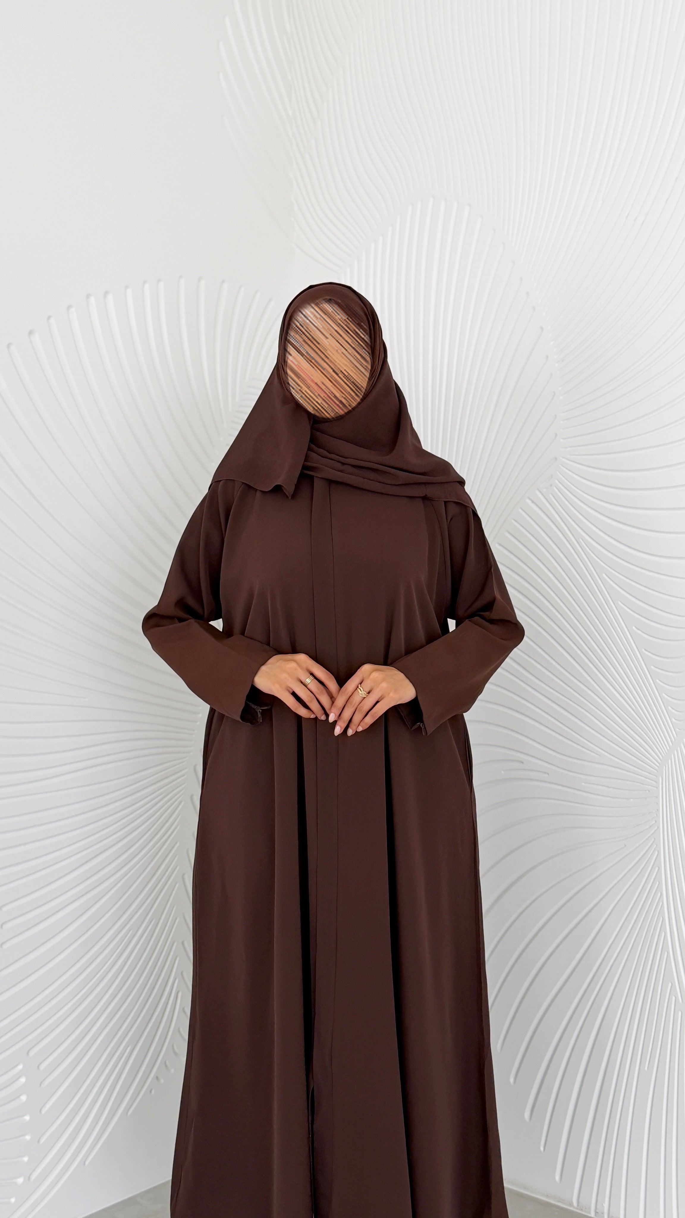 MWO007 - عباية نص كلوش بقفلة سحاب - Aya