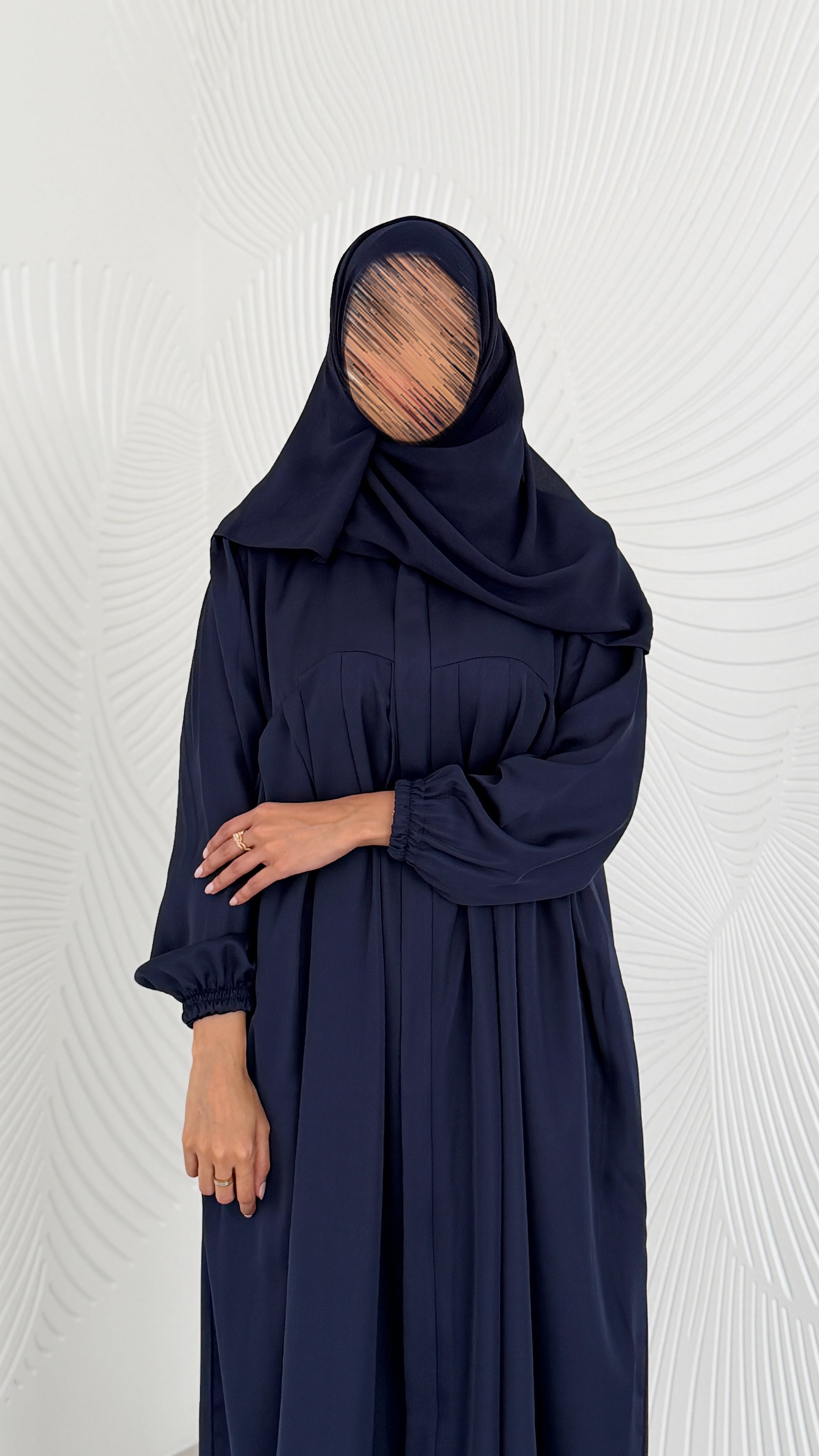 MWO006 - عباية نص كلوش بكم مطاط - Aya