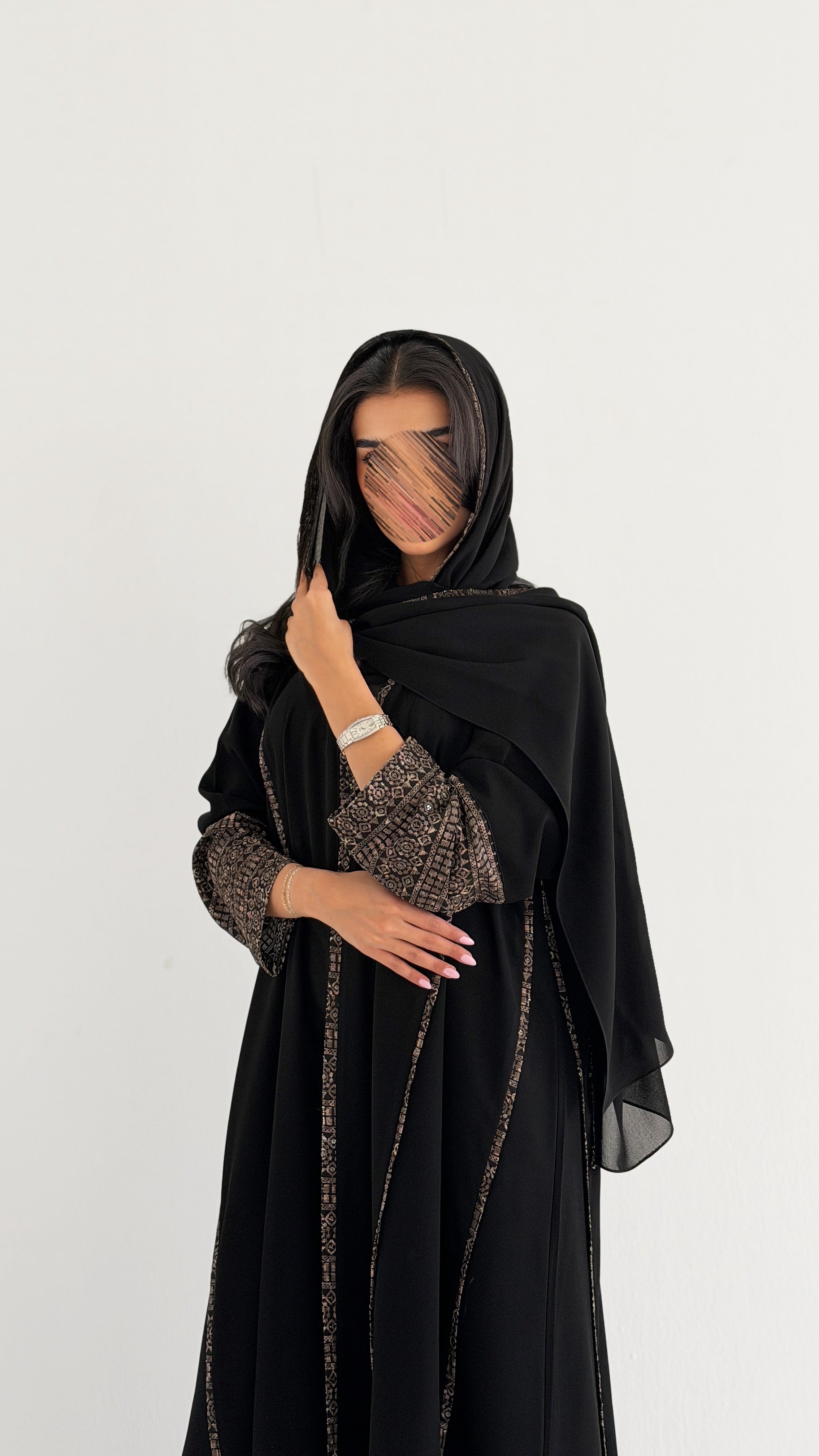 MWT796 - عبايه كريب مع تطريز - Aya