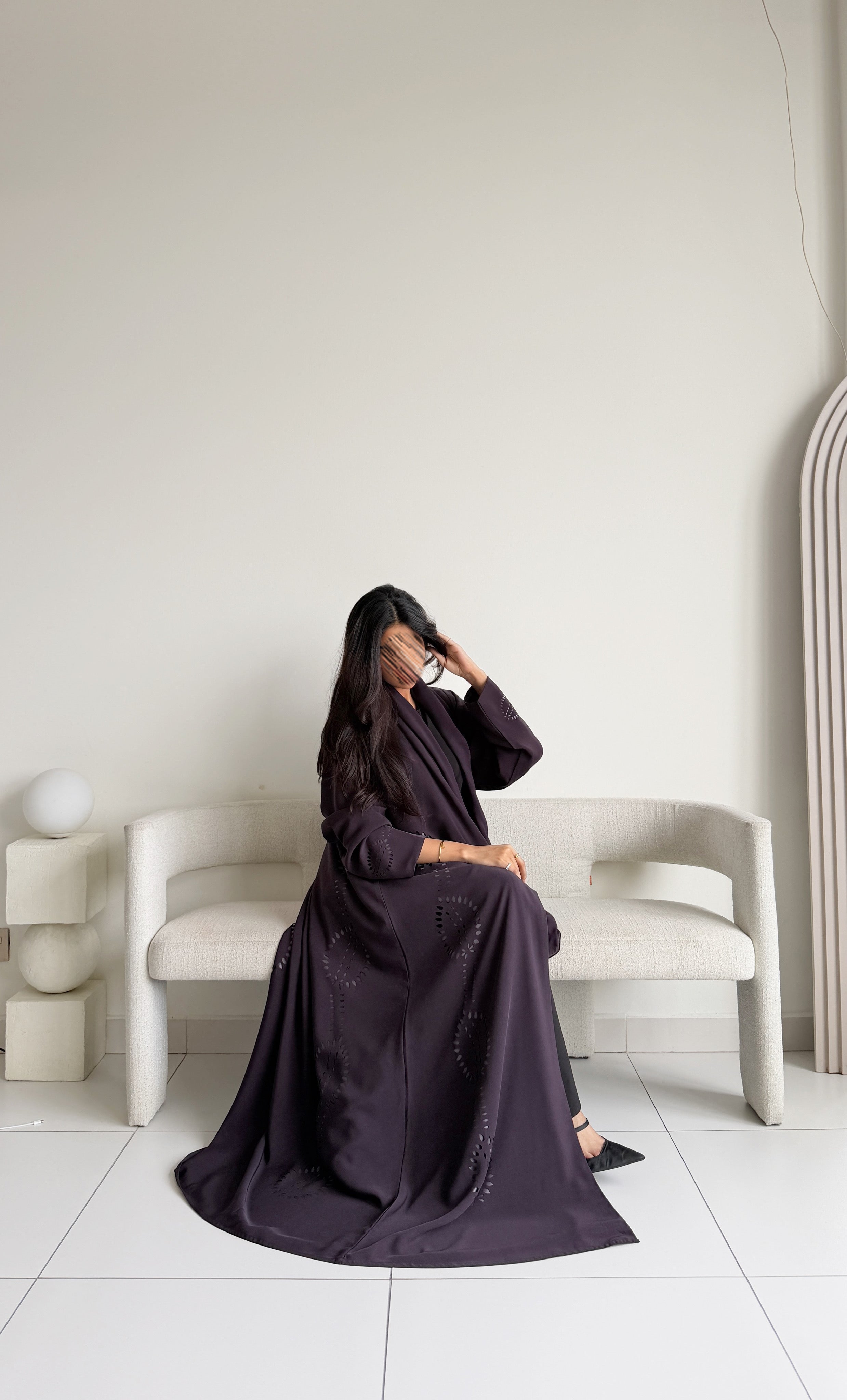 MWT1154 - عباية كريب مع اضافة تخريم صيفي على القماش - Aya